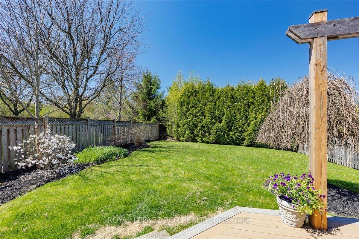 Photo 44 of 54 Benville Crescent, Aurora, Aurora Estates — HOMEH
