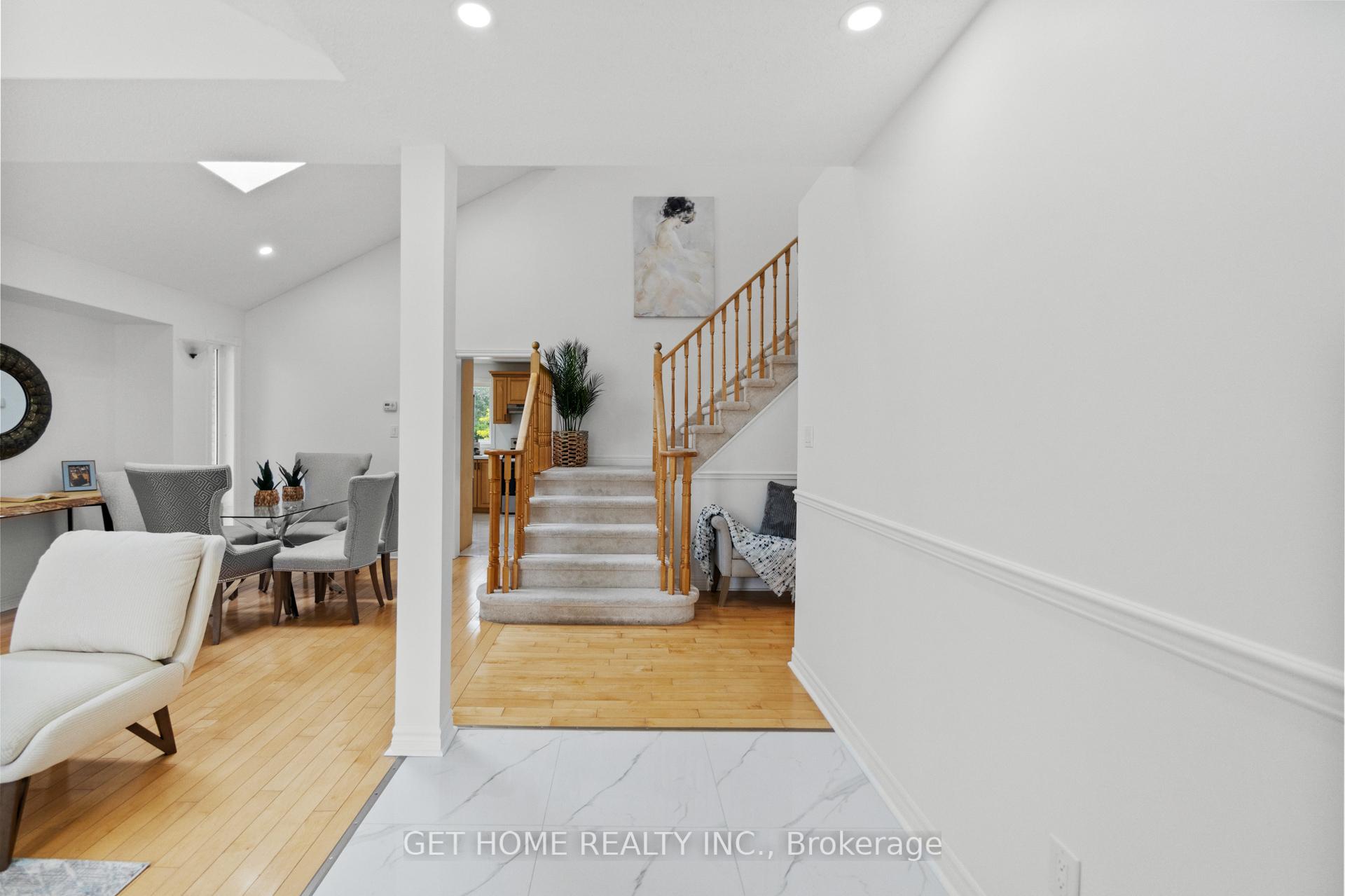 Photo 5 of 48 Niagara Drive, Oshawa, Samac — HOMEH