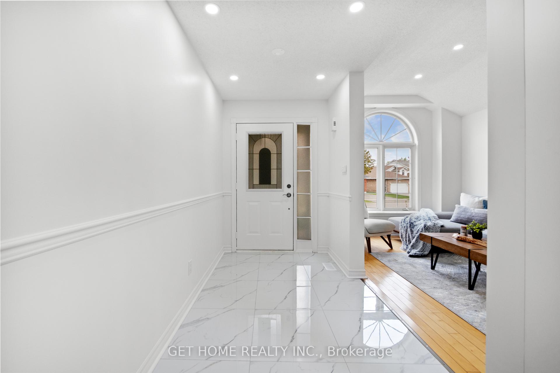 Photo 6 of 48 Niagara Drive, Oshawa, Samac — HOMEH