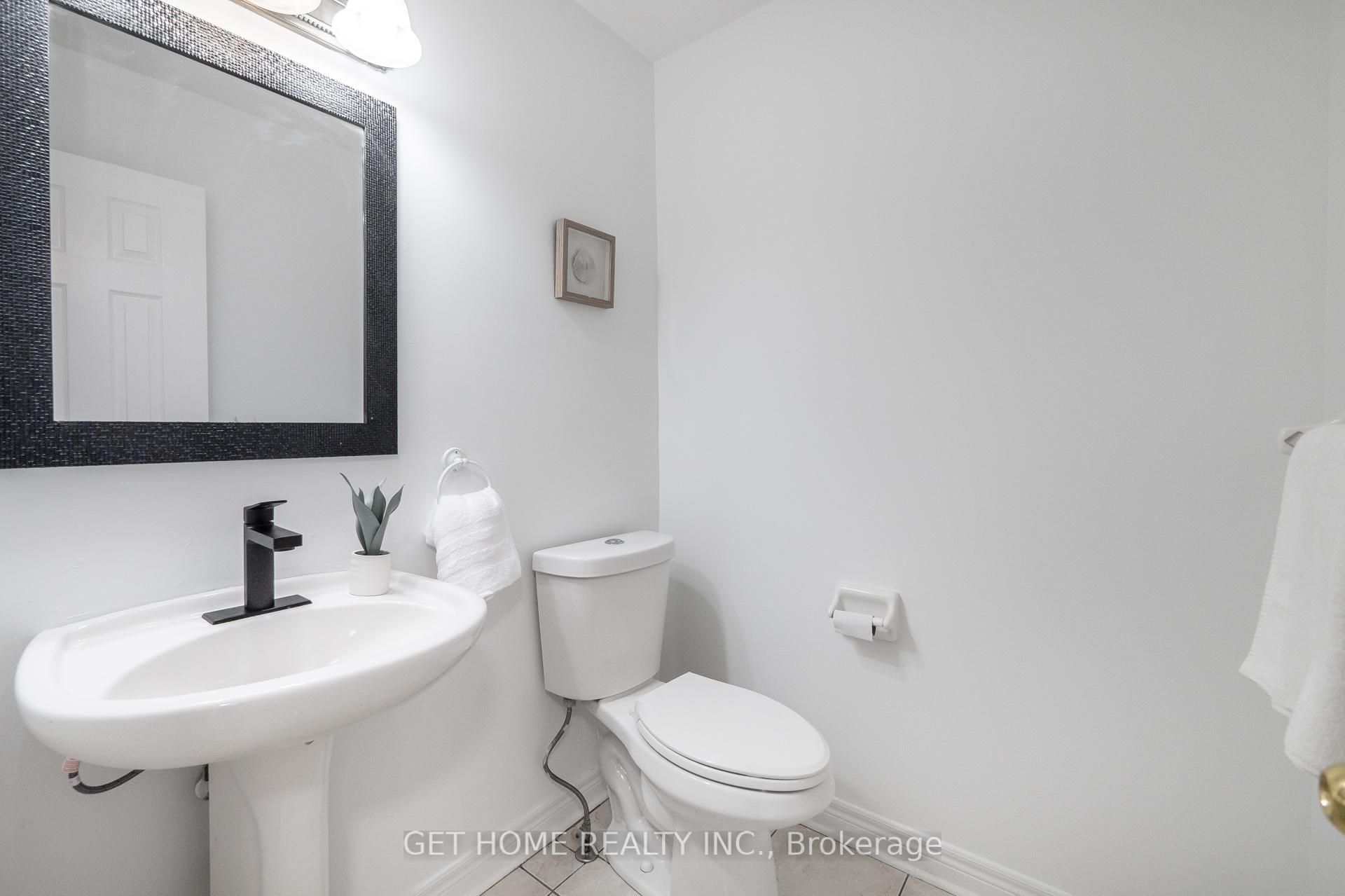 Photo 26 of 48 Niagara Drive, Oshawa, Samac — HOMEH