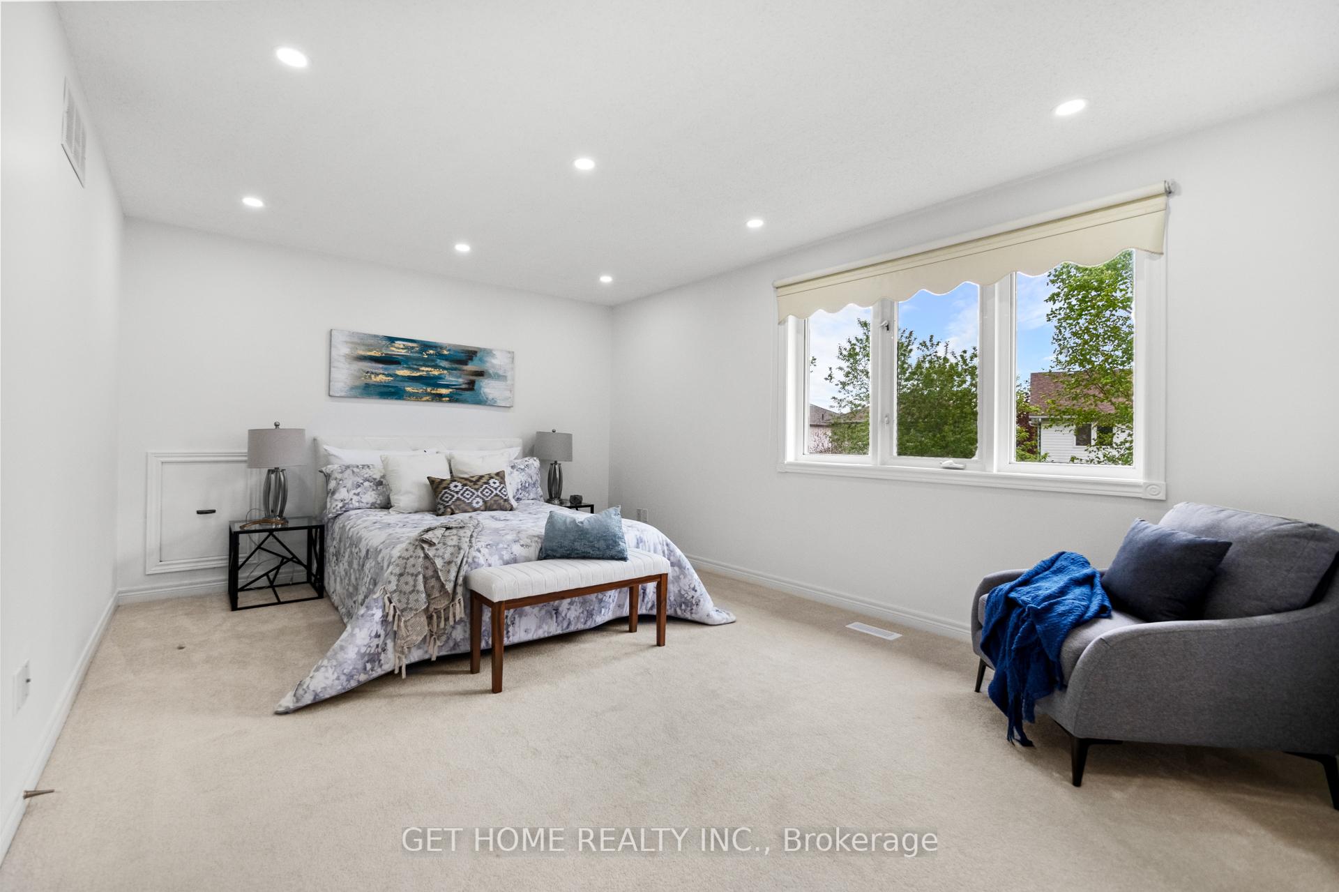 Photo 22 of 48 Niagara Drive, Oshawa, Samac — HOMEH