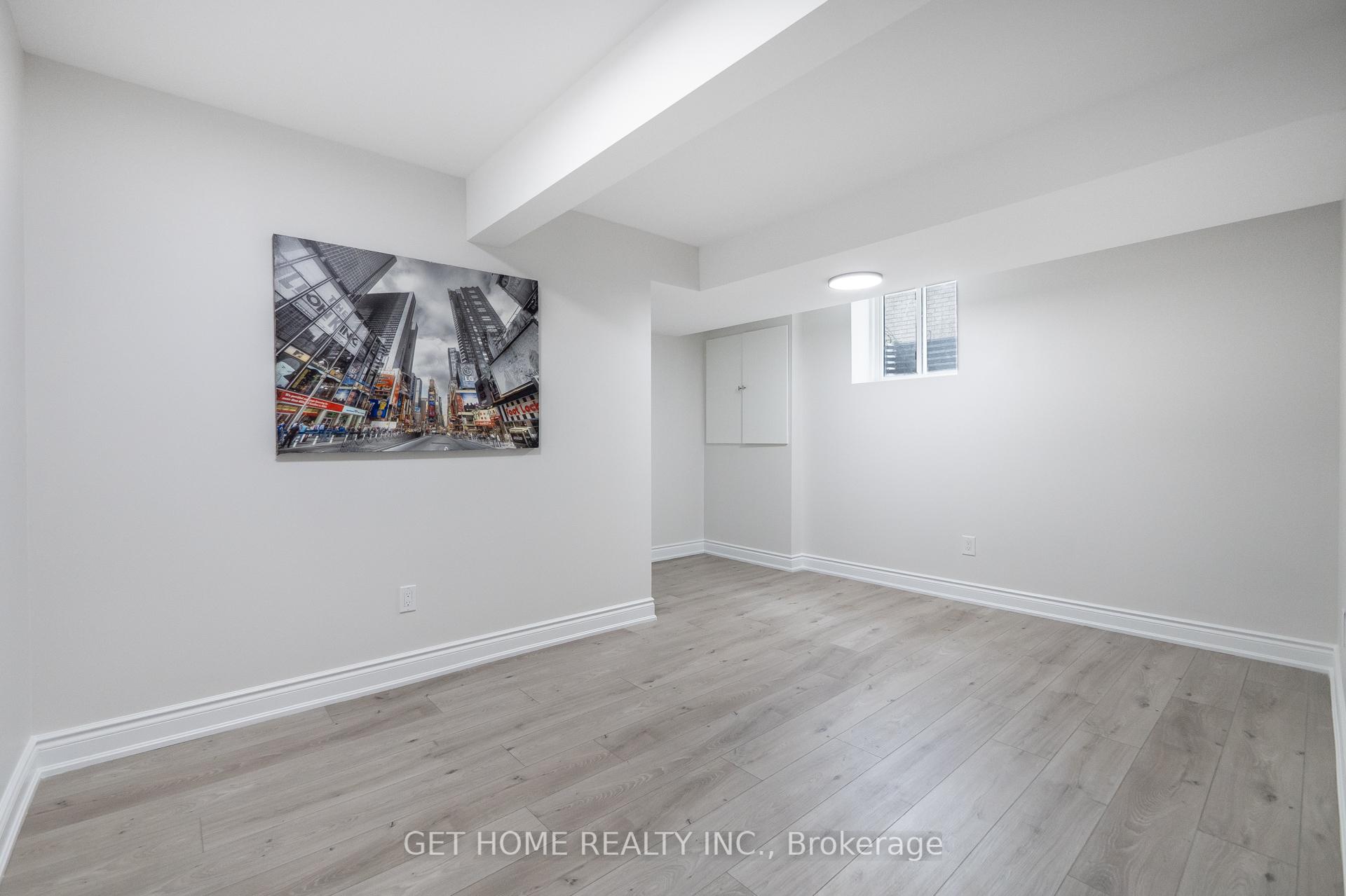 Photo 33 of 48 Niagara Drive, Oshawa, Samac — HOMEH