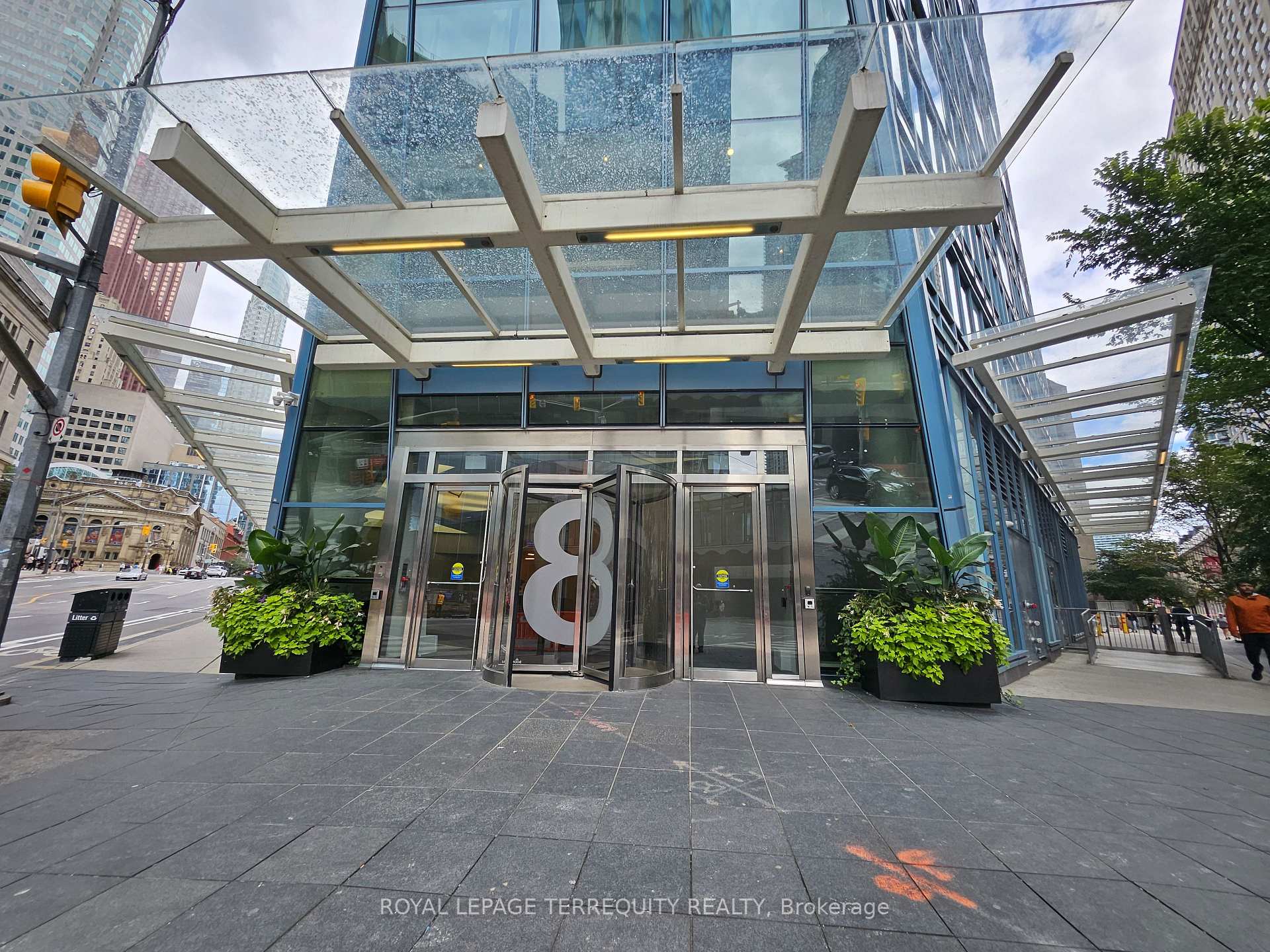 Photo 1 of Unit 1704, 8 The Esplanade, Toronto, Waterfront Communities — HOMEH