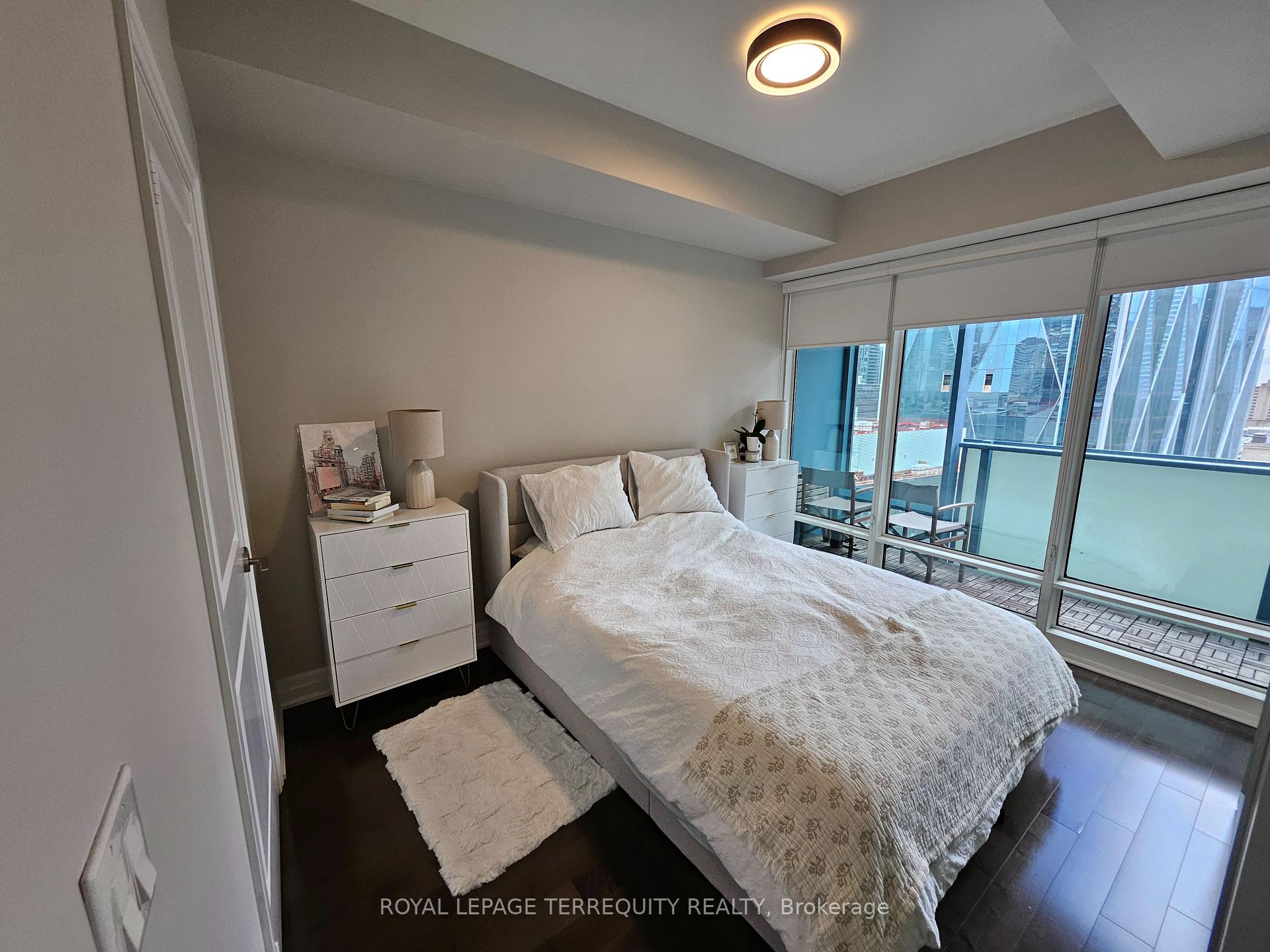 Photo 24 of Unit 1704, 8 The Esplanade, Toronto, Waterfront Communities — HOMEH