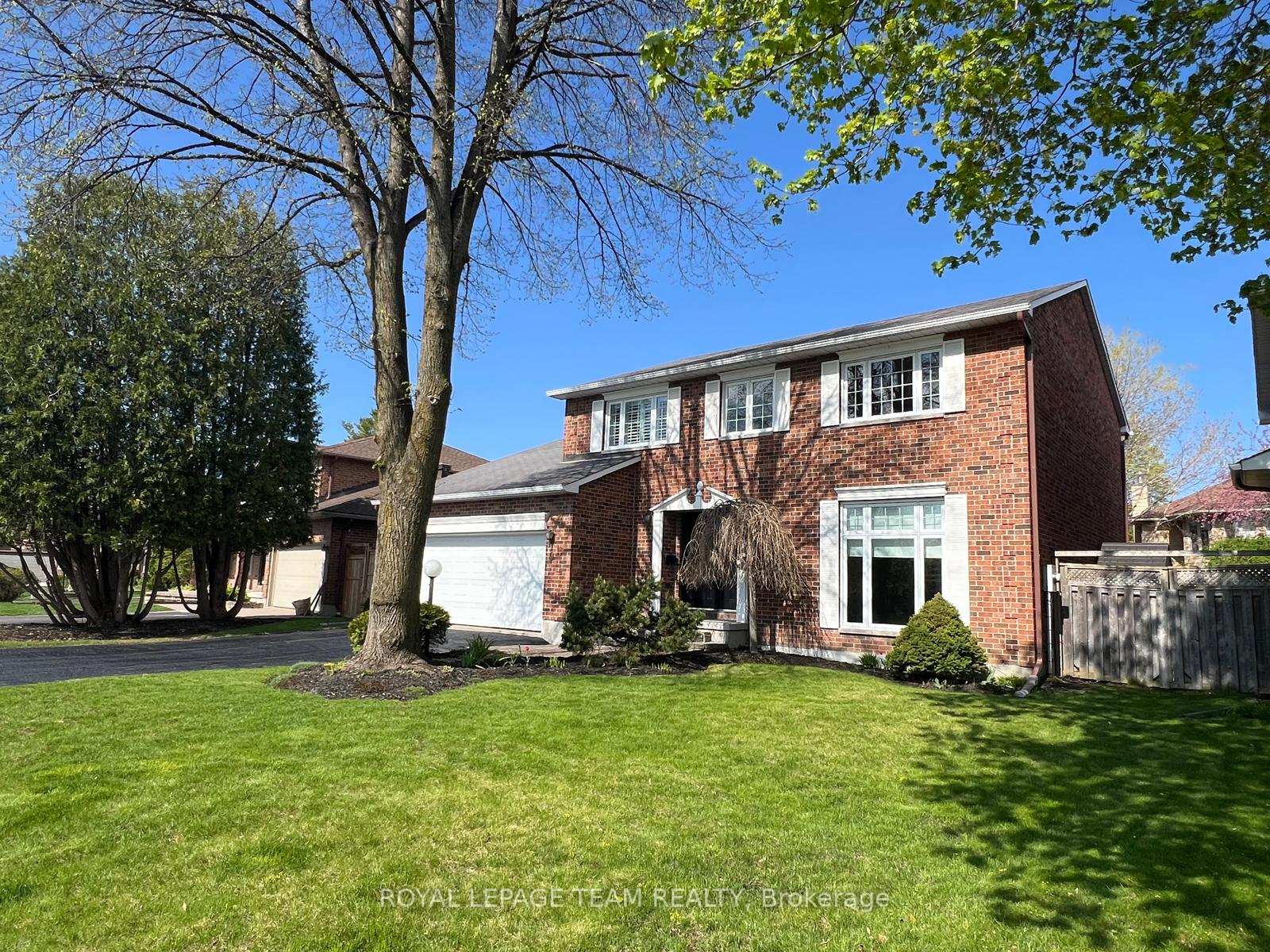 Photo 8 of 9 Red Oaks Trail, Ottawa, Stittsville (Central) — HOMEH