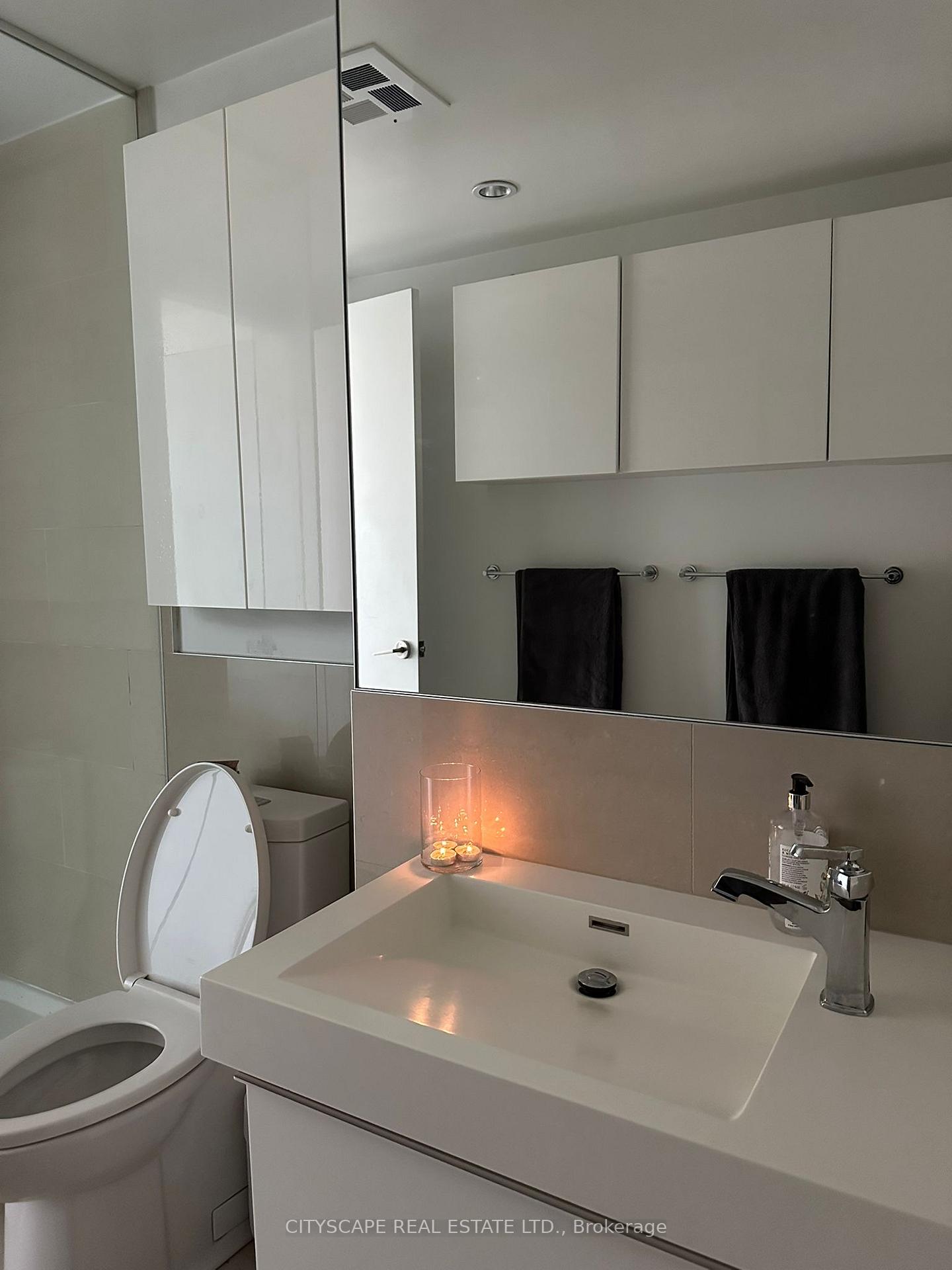 Photo 23 of Unit 702, 70 Distillery Lane, Toronto, Waterfront Communities — HOMEH