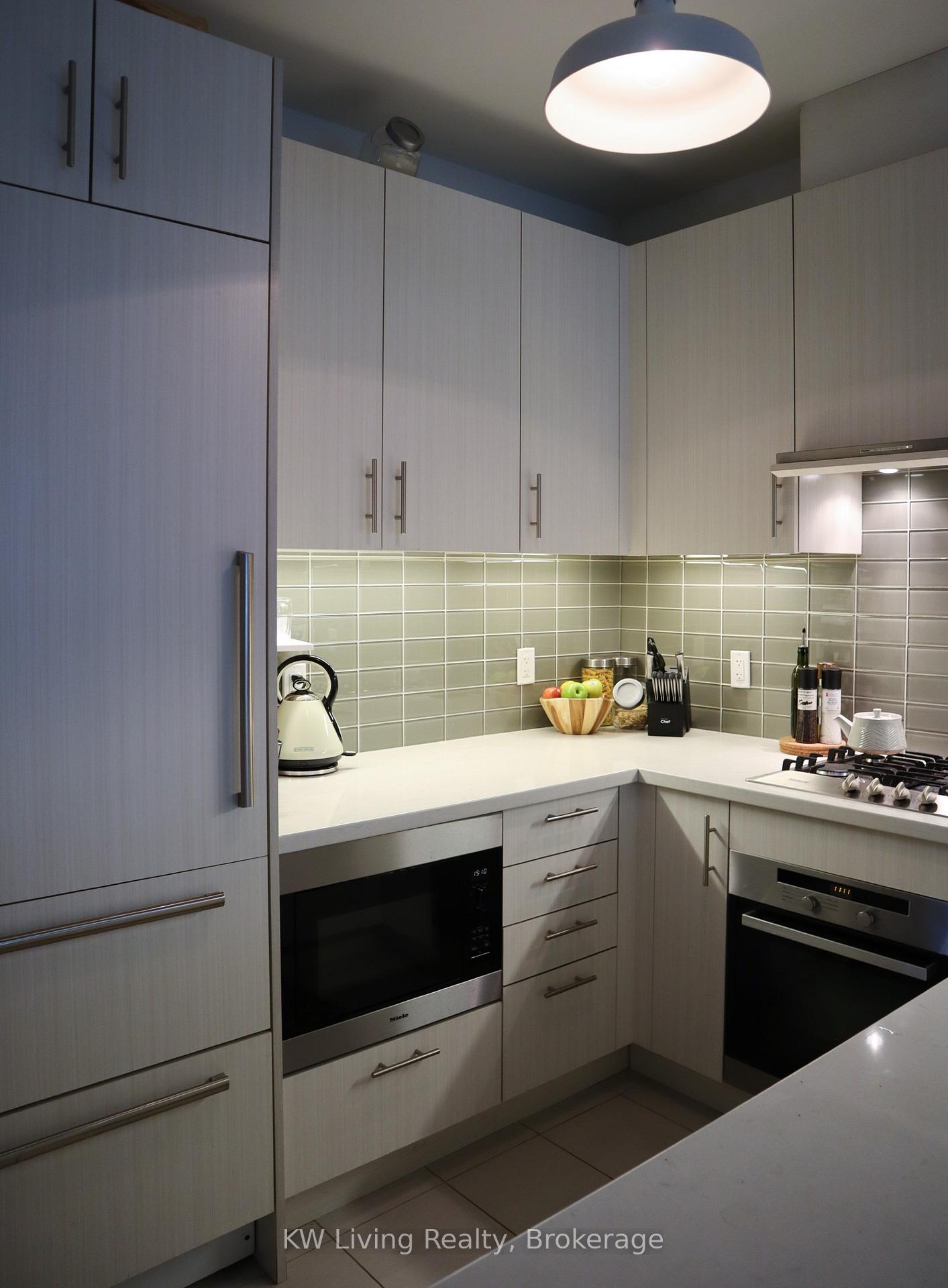 Photo 3 of Unit 622, 29 Queens Quay E, Toronto, Waterfront Communities — HOMEH