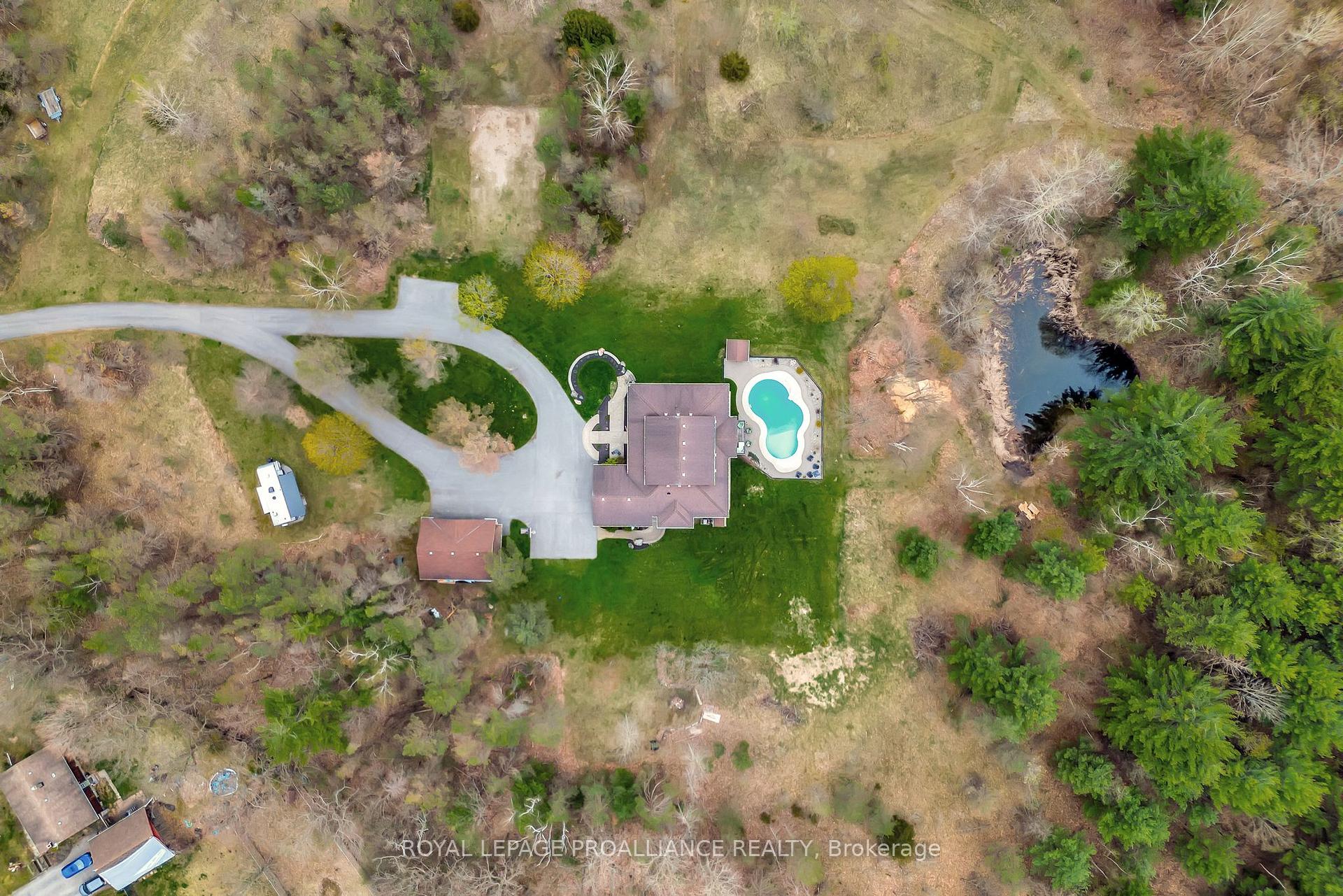 Photo 2 of 8857 Racetrack Road, Hamilton Township, Rural Hamilton — HOMEH
