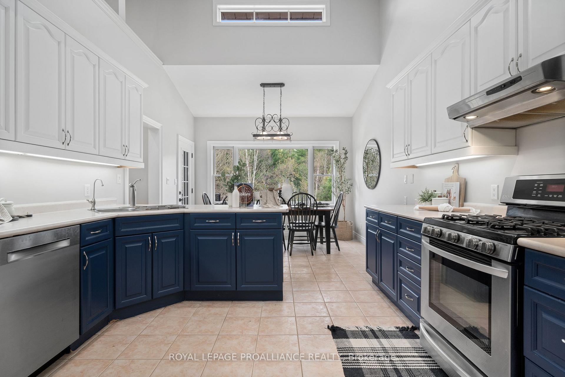 Photo 12 of 8857 Racetrack Road, Hamilton Township, Rural Hamilton — HOMEH