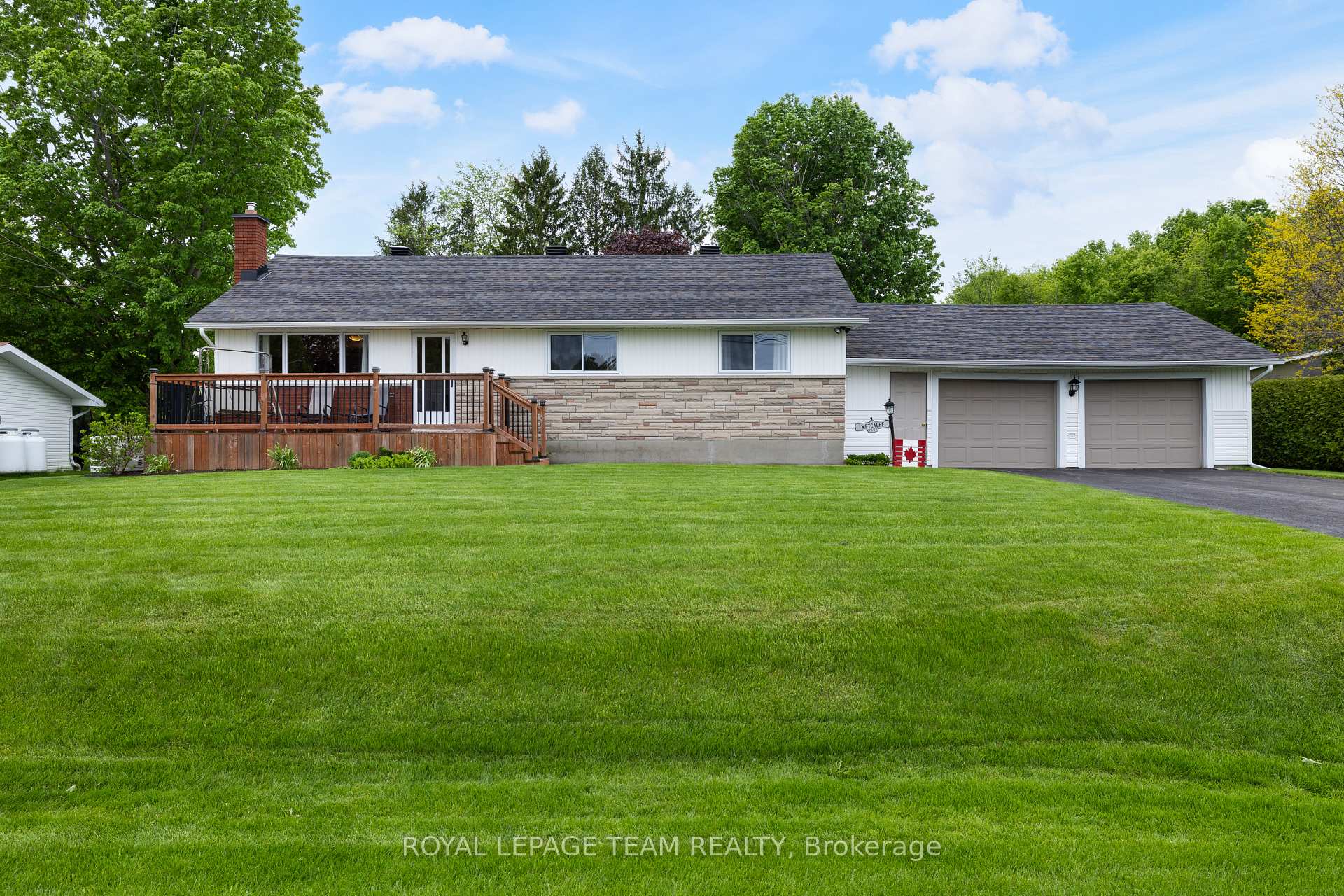 Front of 2608 Brentwood Avenue
