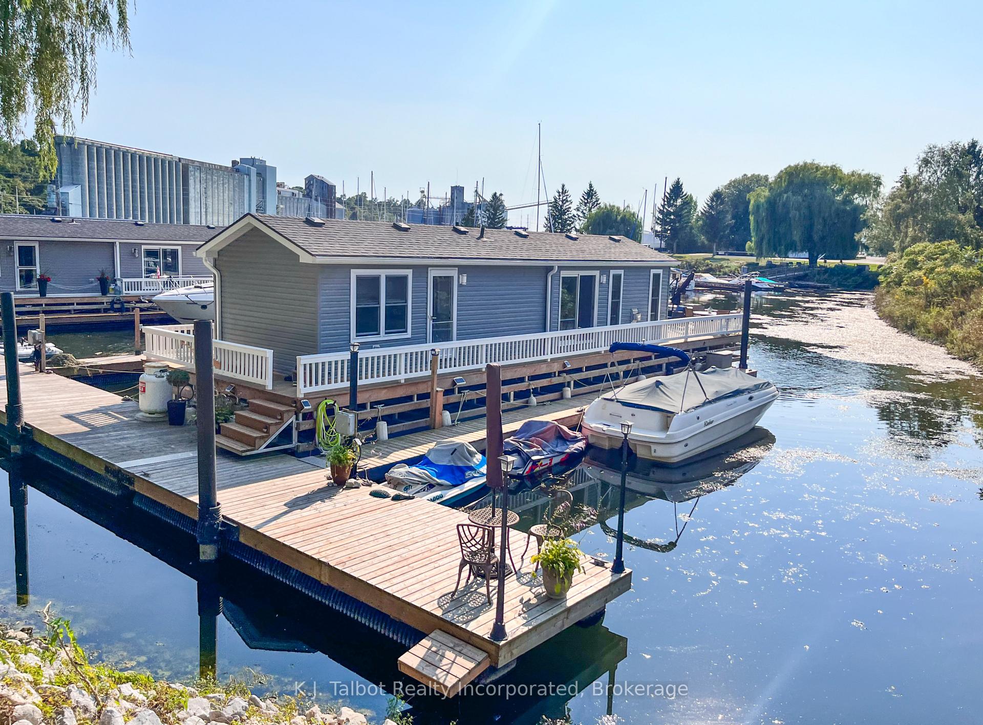 Photo 33 of 100 North Harbour Road W, Goderich, Goderich Town — HOMEH