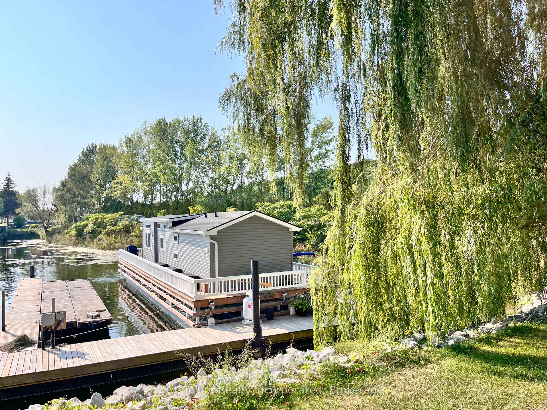 Photo 35 of 100 North Harbour Road W, Goderich, Goderich Town — HOMEH