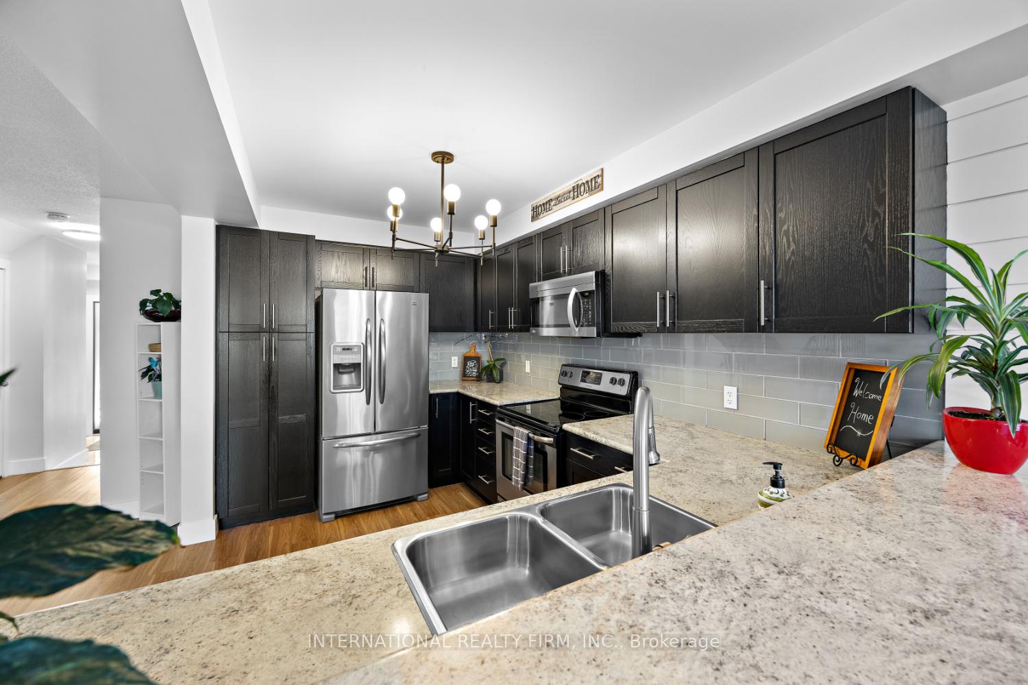 Photo 7 of 79 Westover Drive, Clarington, Bowmanville — HOMEH