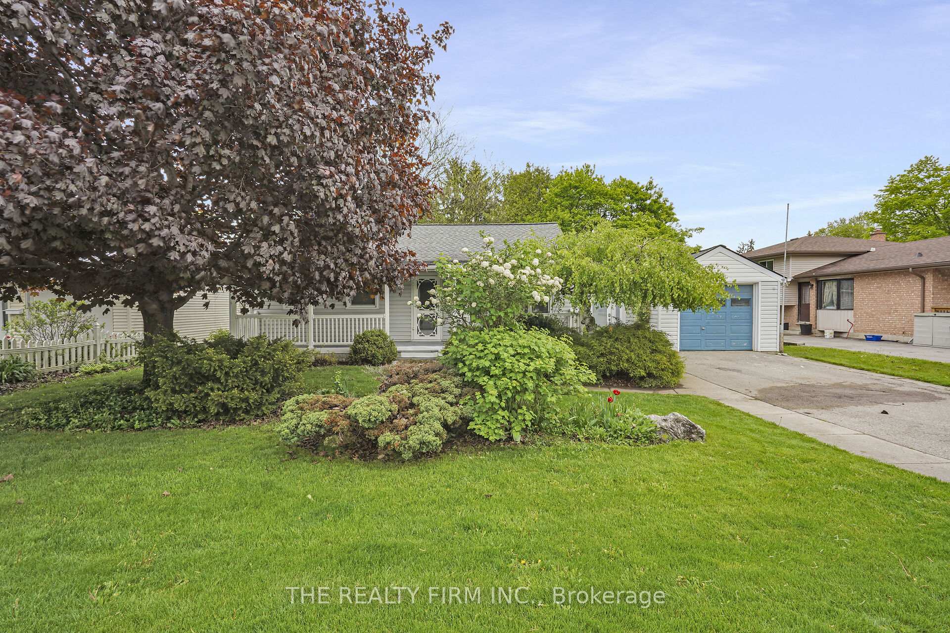 Photo 1 of 128 Queen Street, Thames Centre, Dorchester — HOMEH