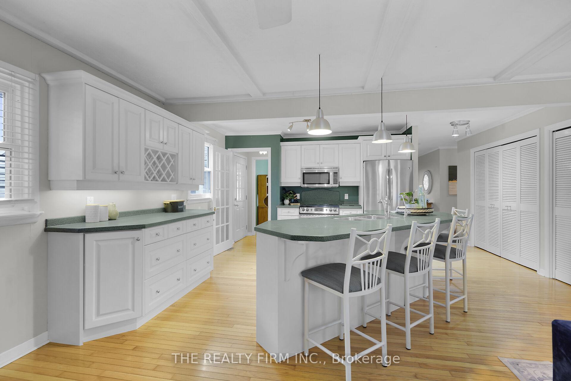 Photo 11 of 128 Queen Street, Thames Centre, Dorchester — HOMEH