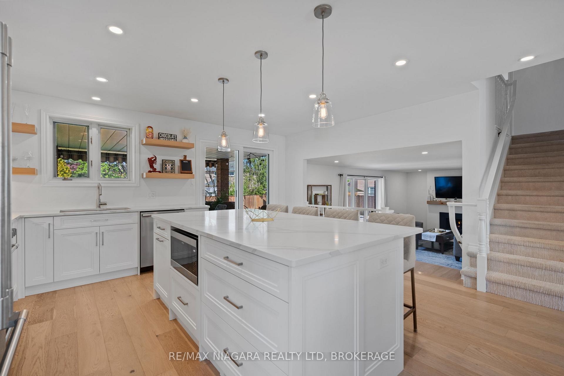 Photo 33 of 14 Walters Court, St. Catharines, Grapeview — HOMEH
