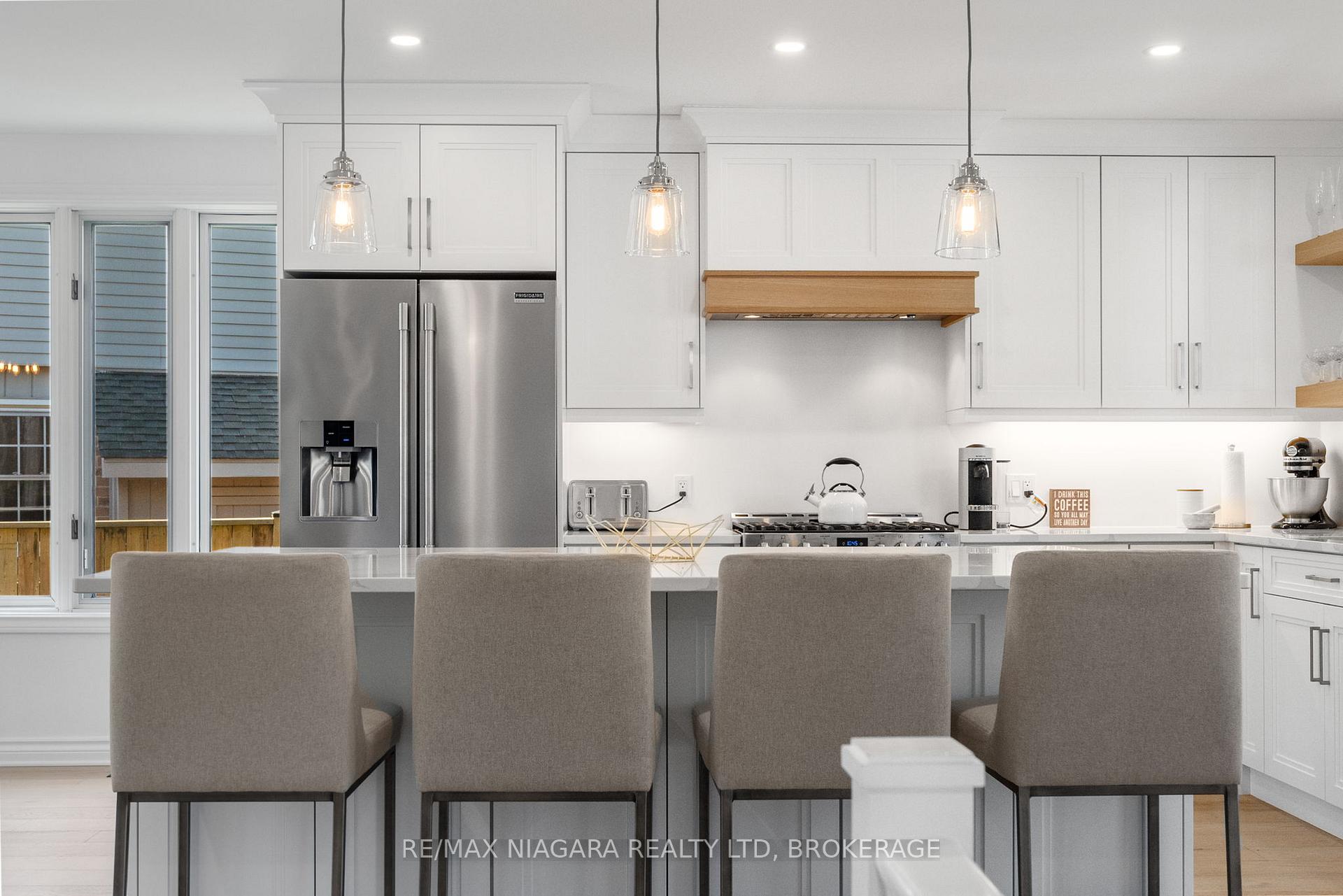 Photo 25 of 14 Walters Court, St. Catharines, Grapeview — HOMEH