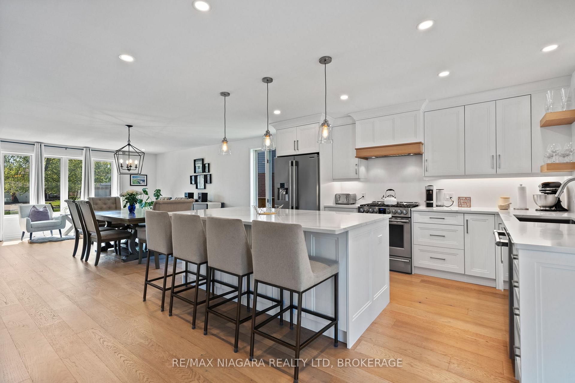 Photo 21 of 14 Walters Court, St. Catharines, Grapeview — HOMEH