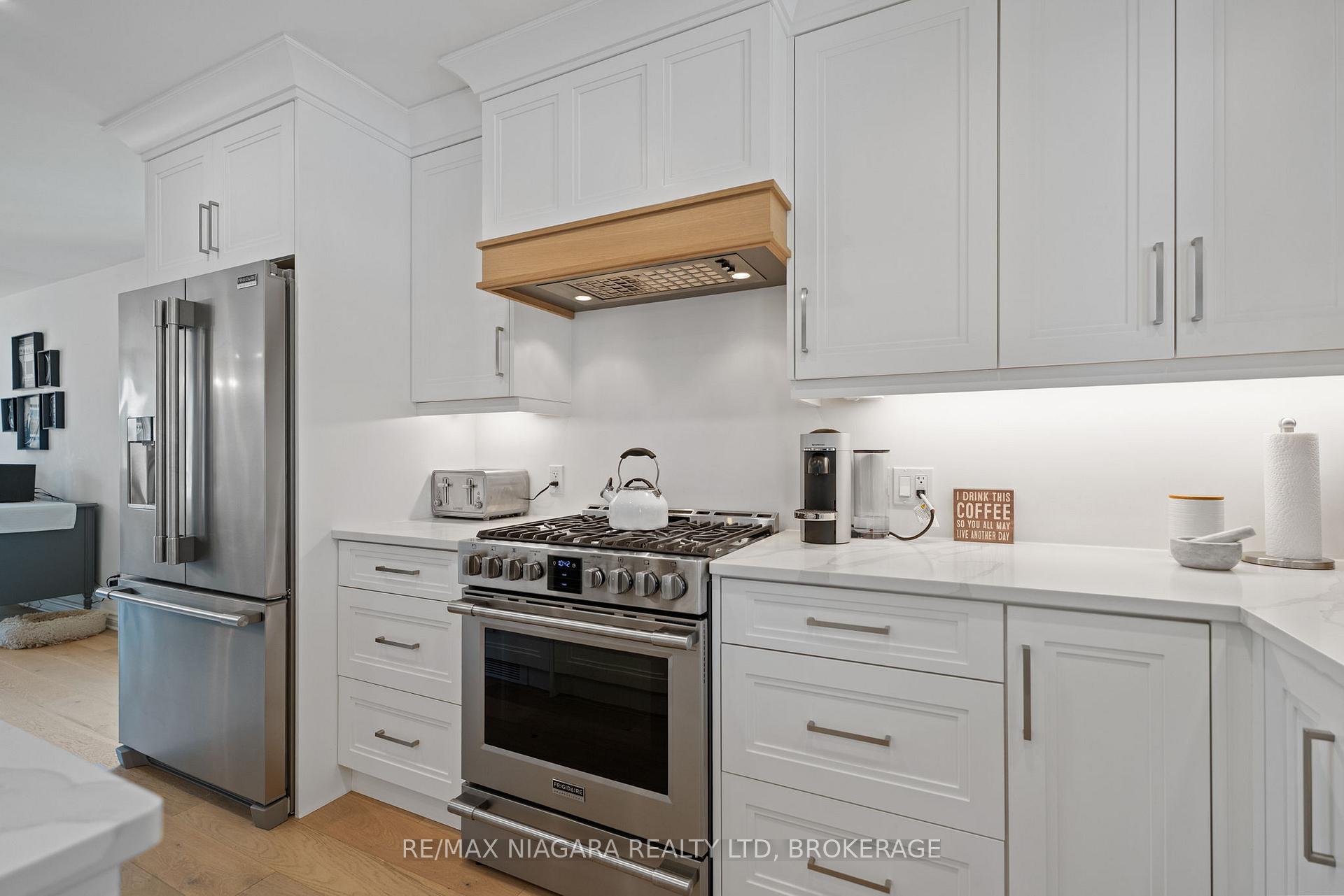 Photo 27 of 14 Walters Court, St. Catharines, Grapeview — HOMEH