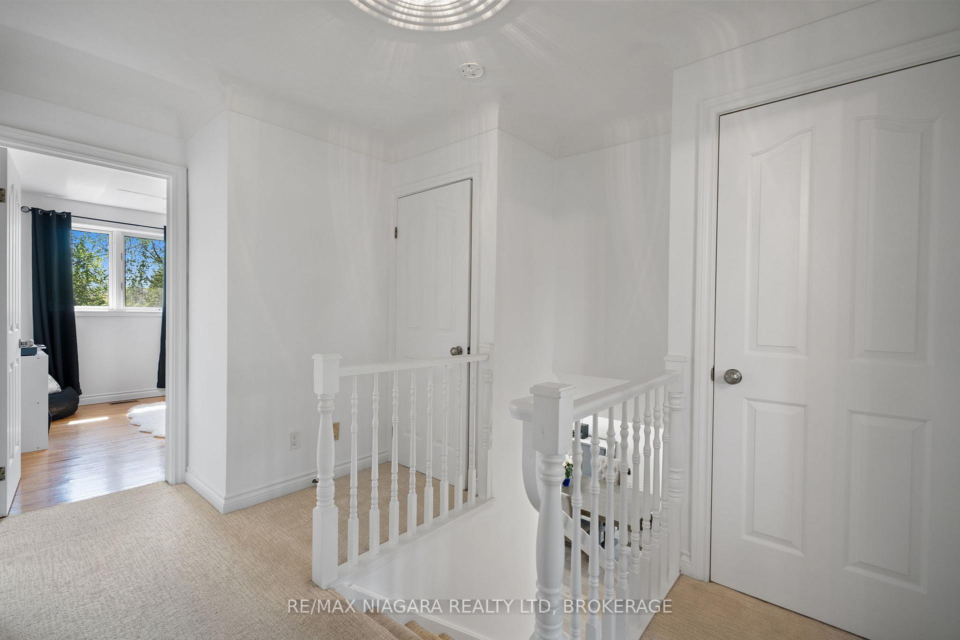 Photo 24 of 14 Walters Court, St. Catharines, Grapeview — HOMEH