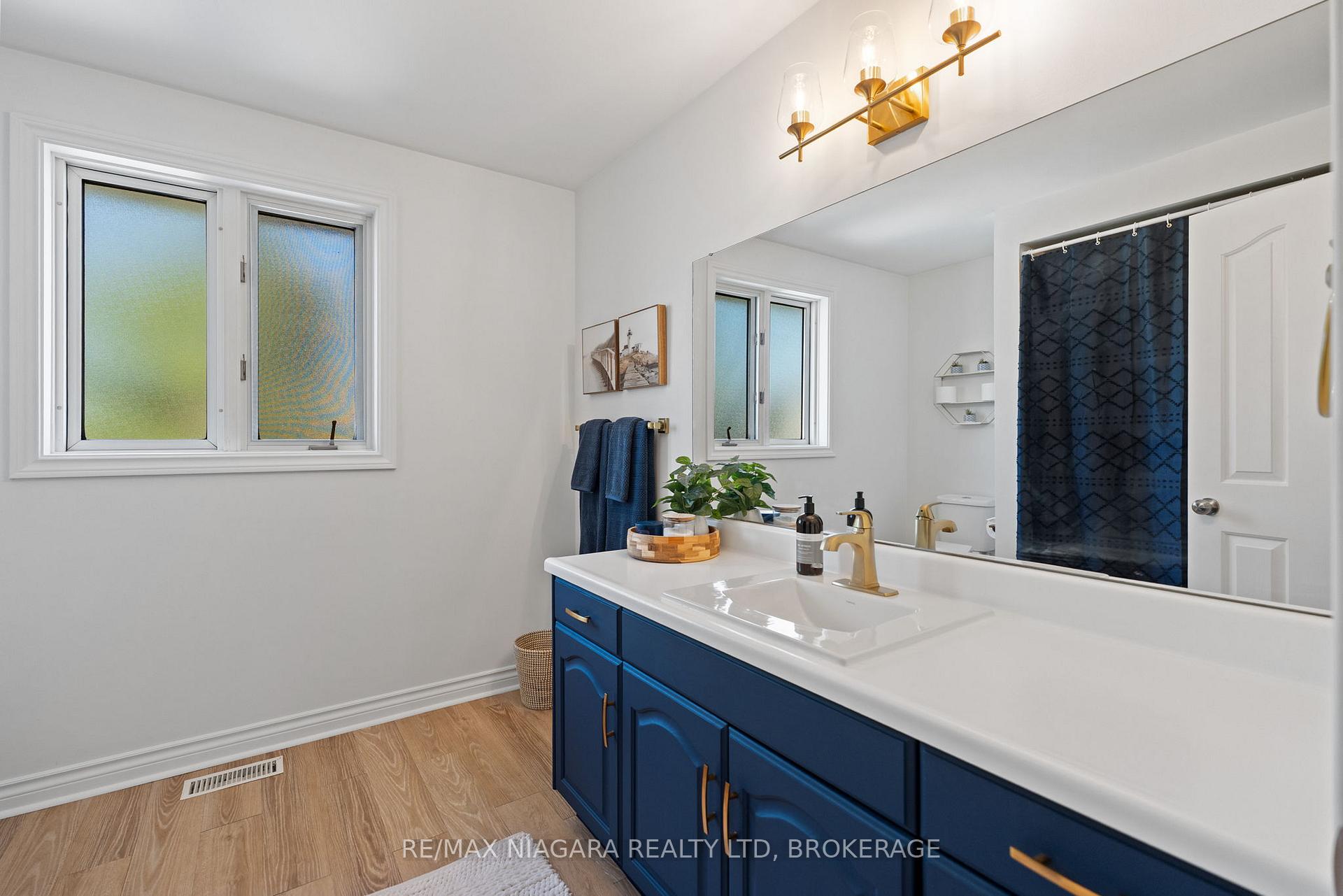 Photo 22 of 14 Walters Court, St. Catharines, Grapeview — HOMEH