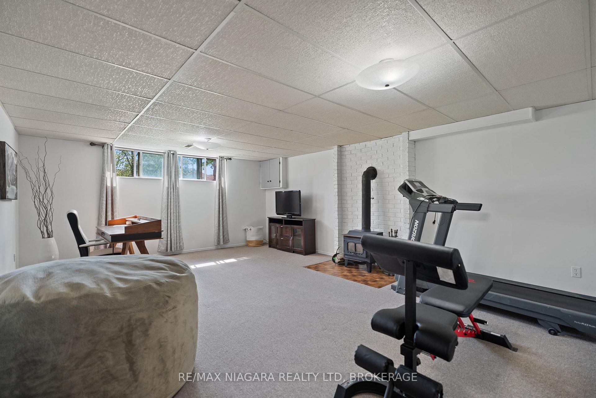 Photo 31 of 14 Walters Court, St. Catharines, Grapeview — HOMEH
