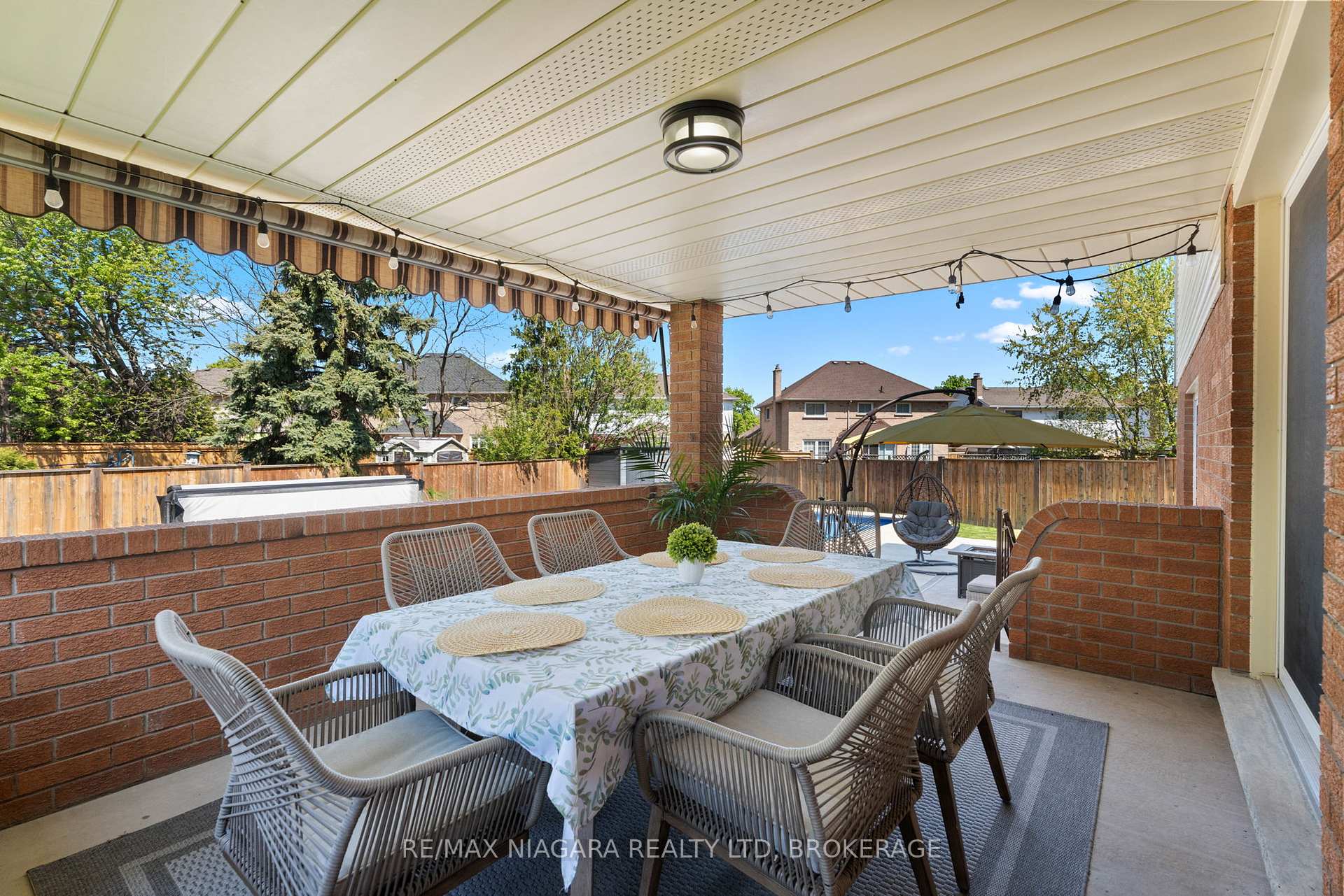 Photo 48 of 14 Walters Court, St. Catharines, Grapeview — HOMEH