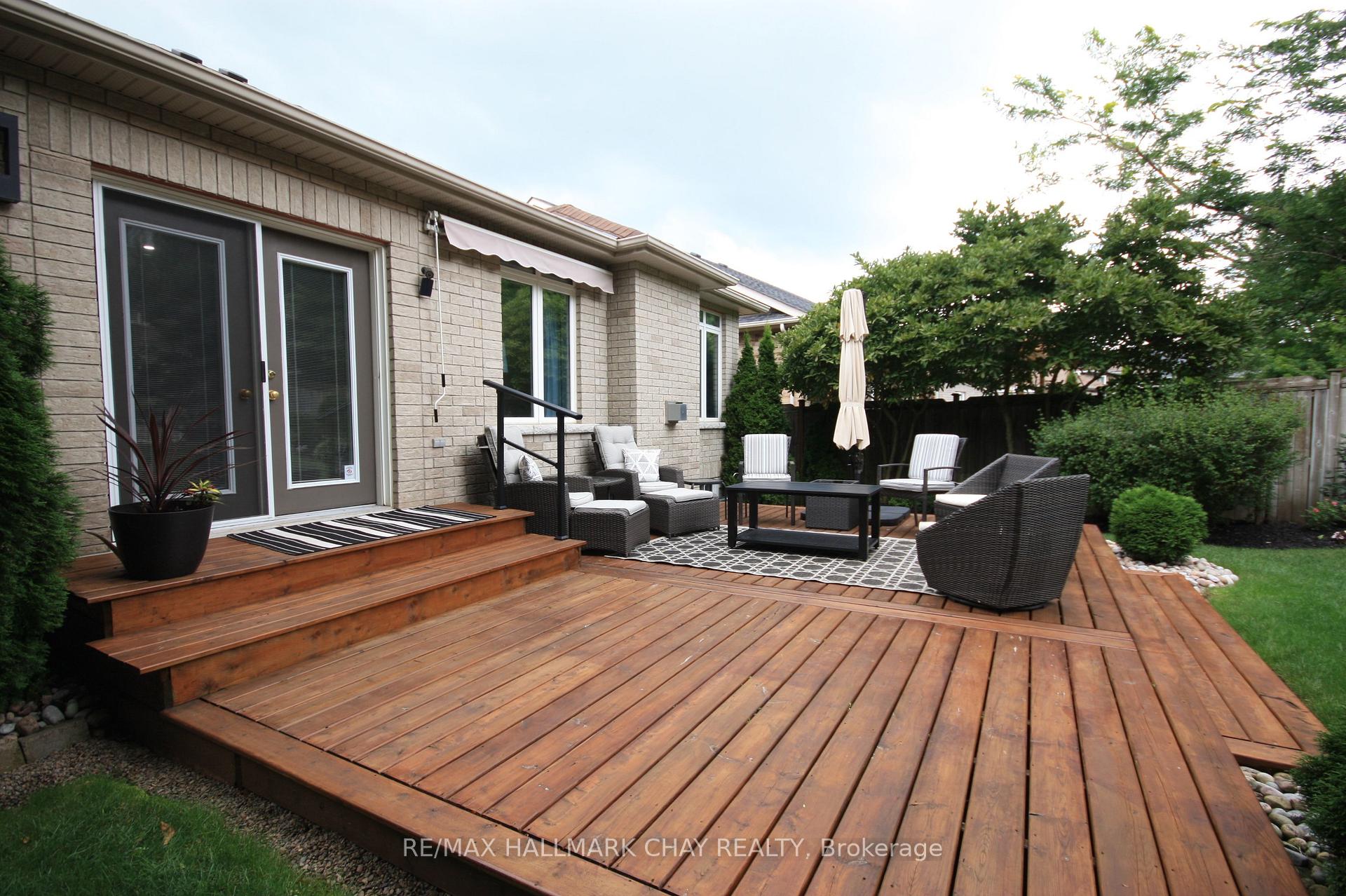 Photo 18 of 71 Cumming Drive, Barrie, Ardagh — HOMEH
