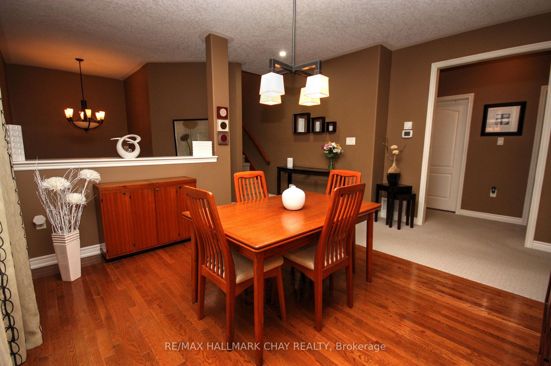 Photo 14 of 71 Cumming Drive, Barrie, Ardagh — HOMEH