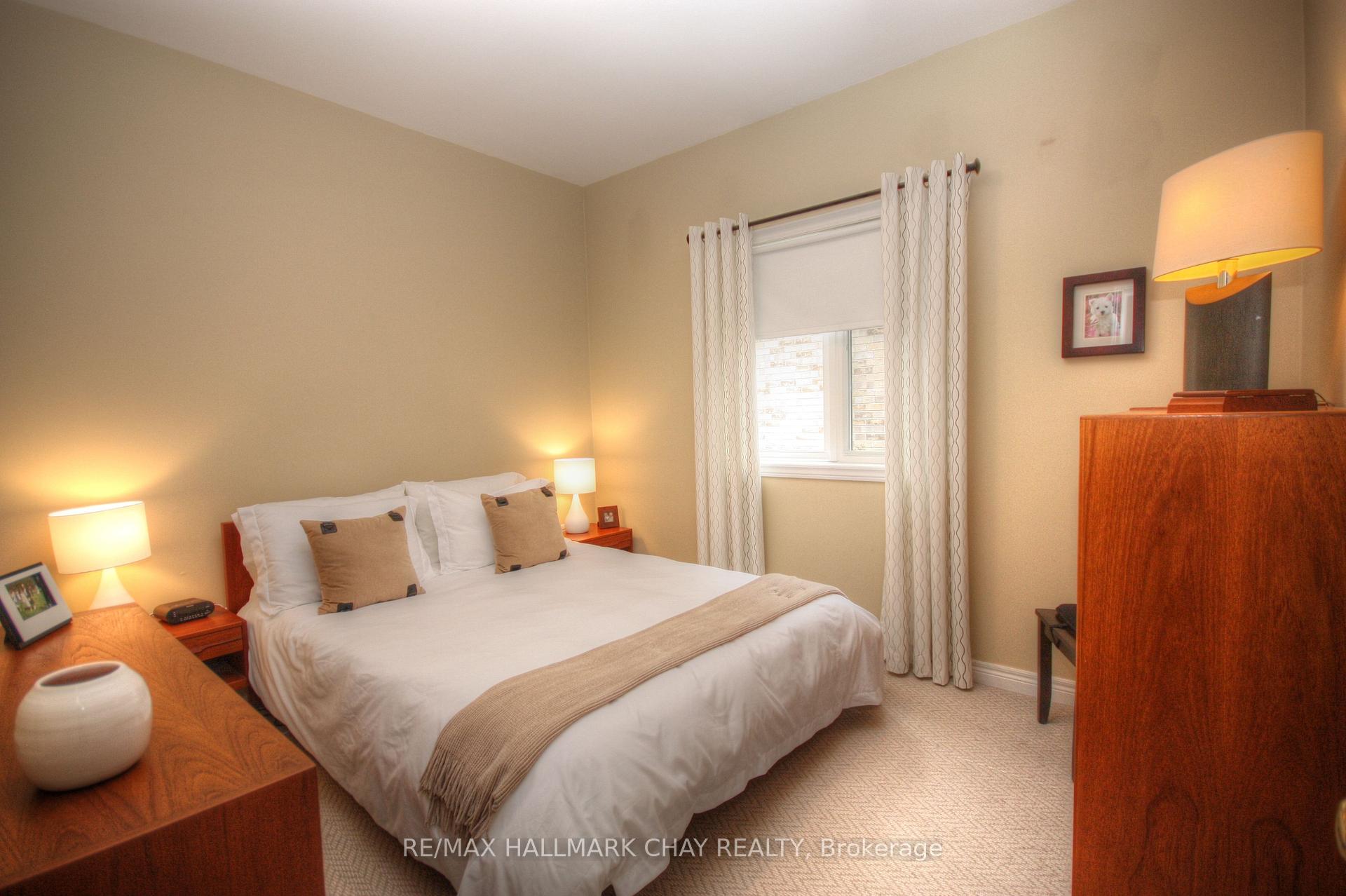 Photo 13 of 71 Cumming Drive, Barrie, Ardagh — HOMEH