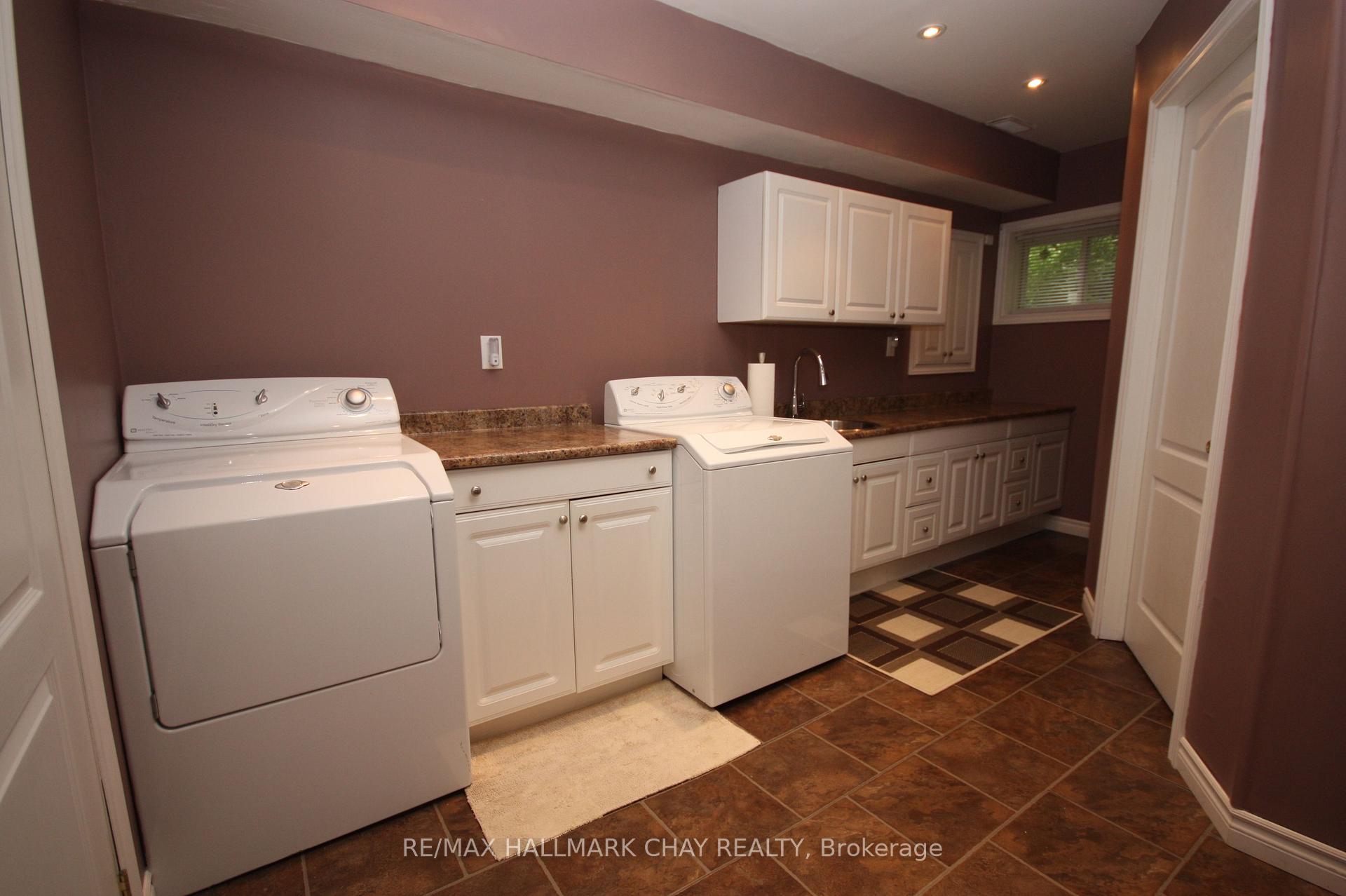 Photo 22 of 71 Cumming Drive, Barrie, Ardagh — HOMEH