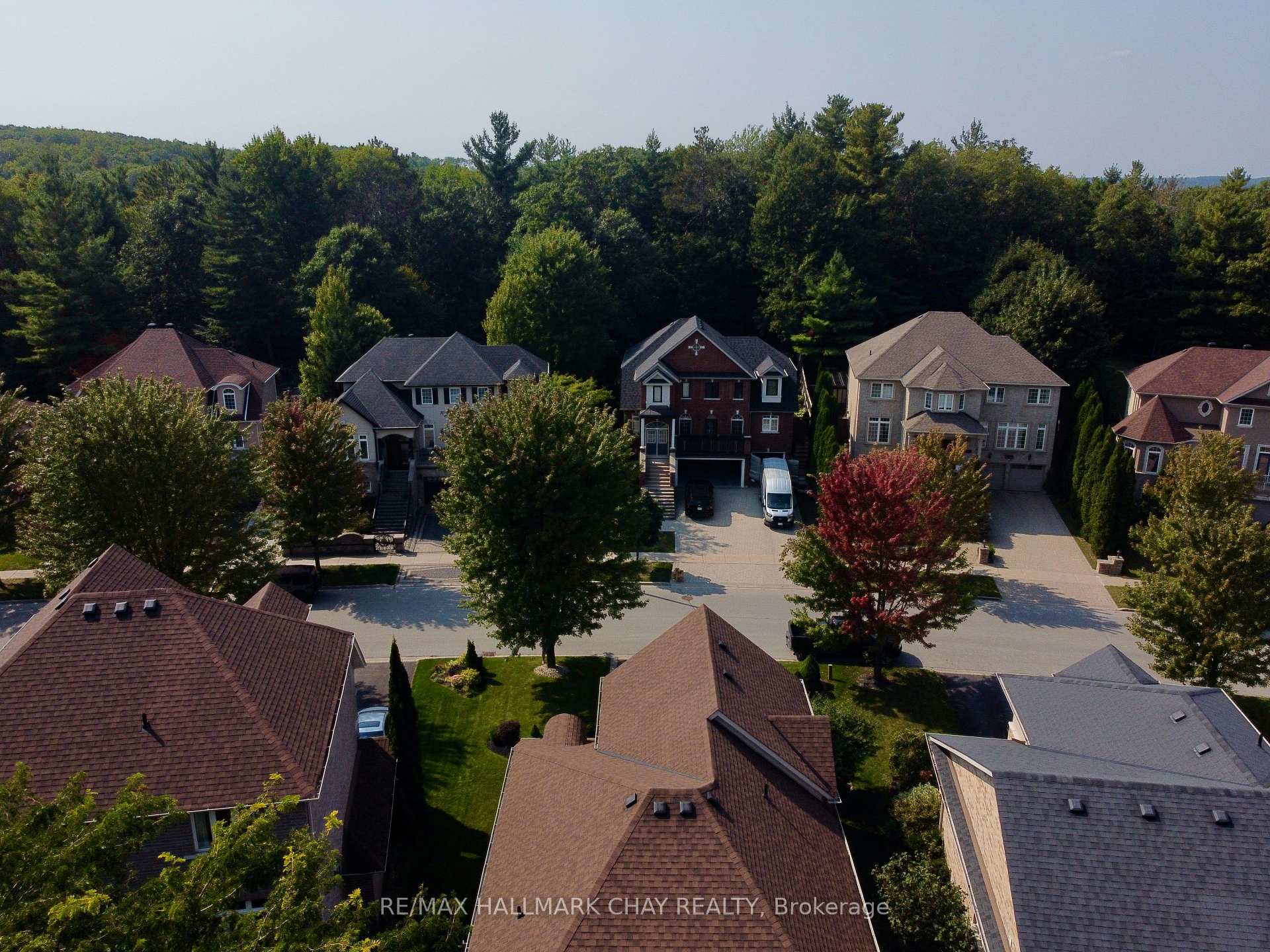Photo 40 of 71 Cumming Drive, Barrie, Ardagh — HOMEH