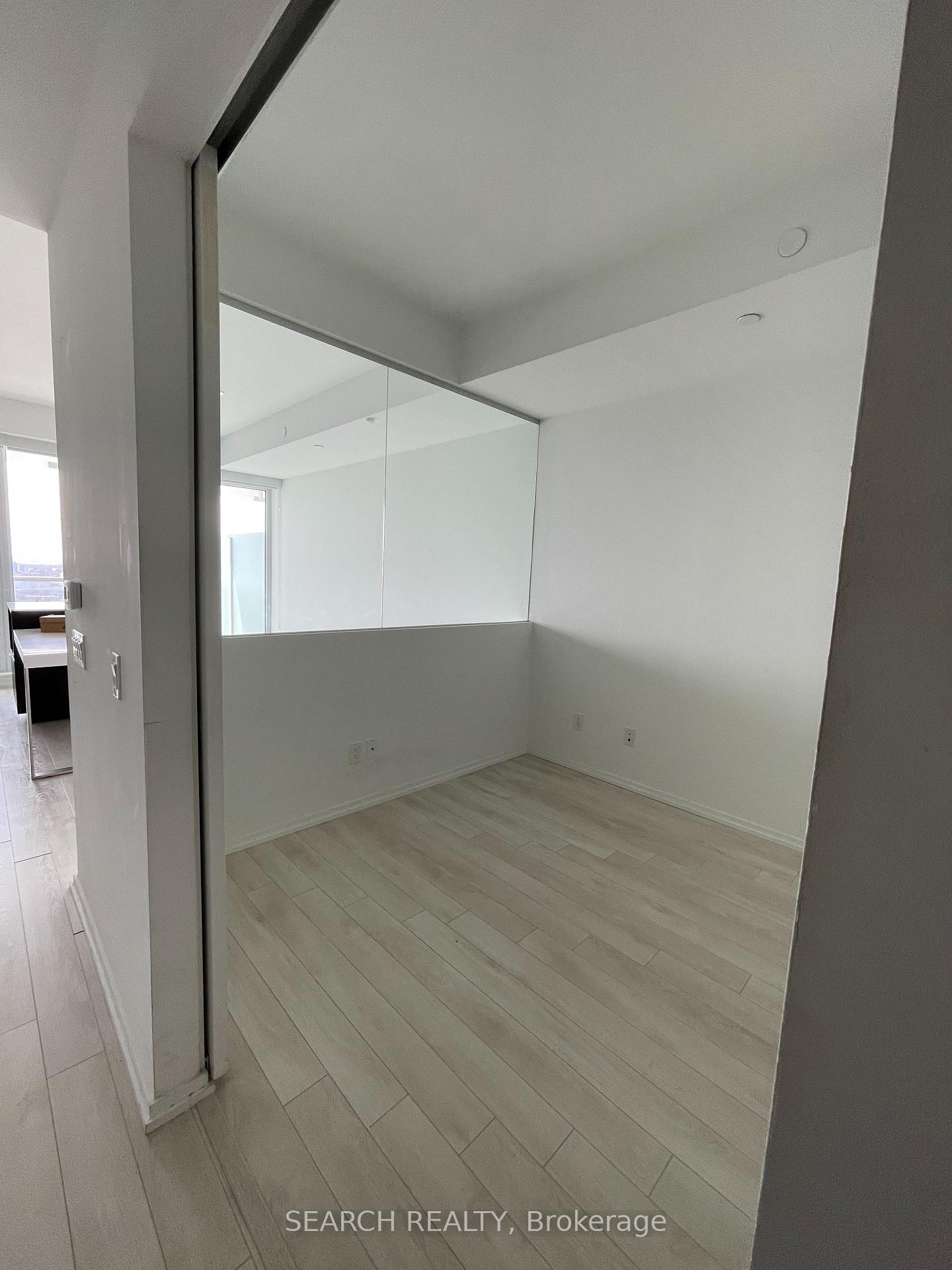 Photo 5 of Unit 5211, 197 Yonge Street, Toronto, Church-Yonge Corridor — HOMEH
