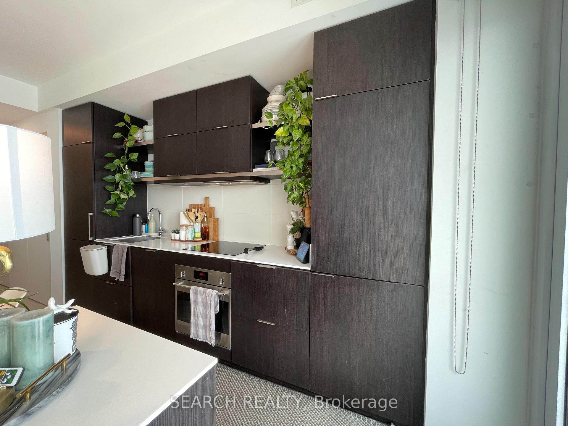 Photo 9 of Unit 5211, 197 Yonge Street, Toronto, Church-Yonge Corridor — HOMEH