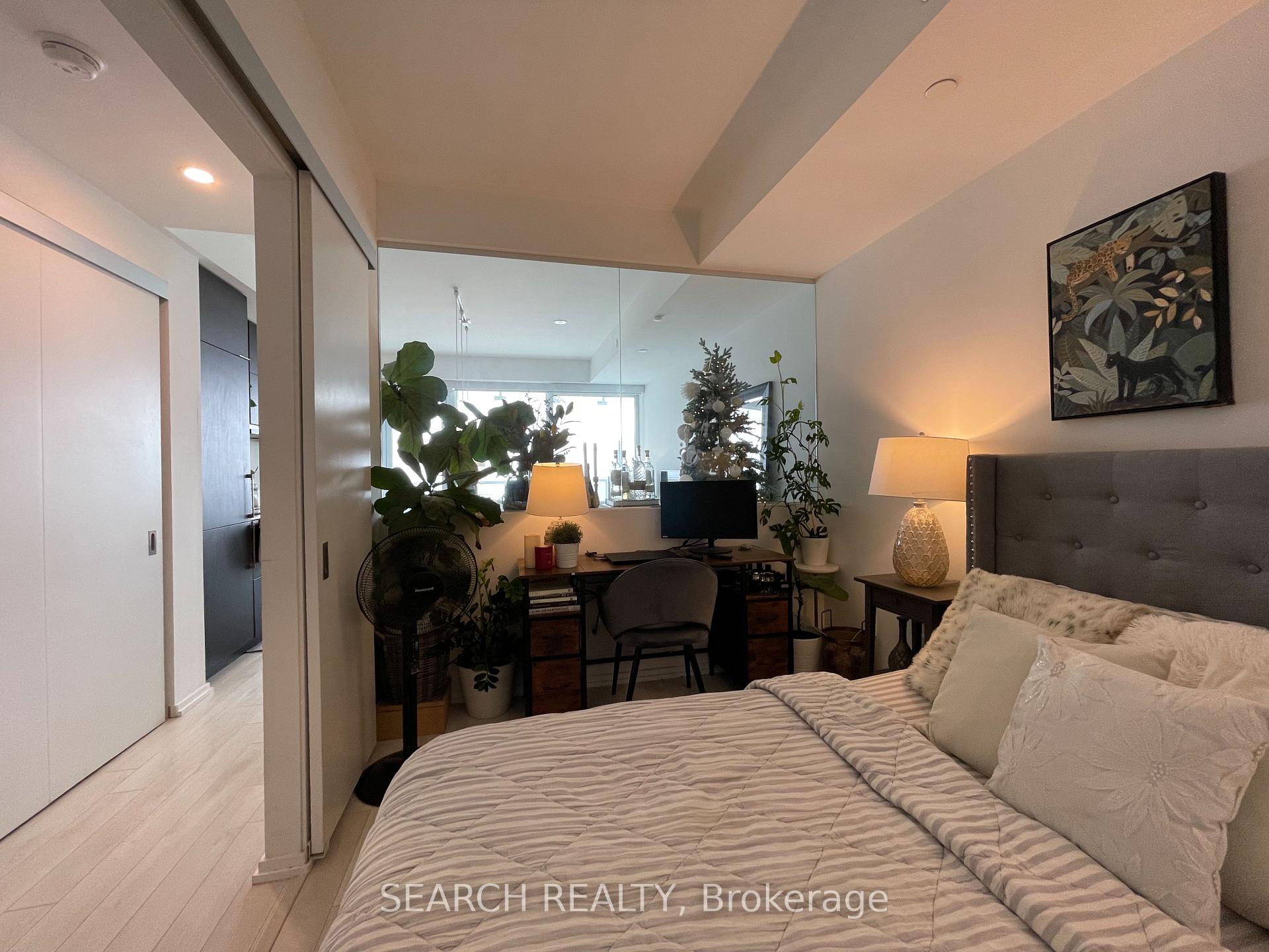 Photo 16 of Unit 5211, 197 Yonge Street, Toronto, Church-Yonge Corridor — HOMEH