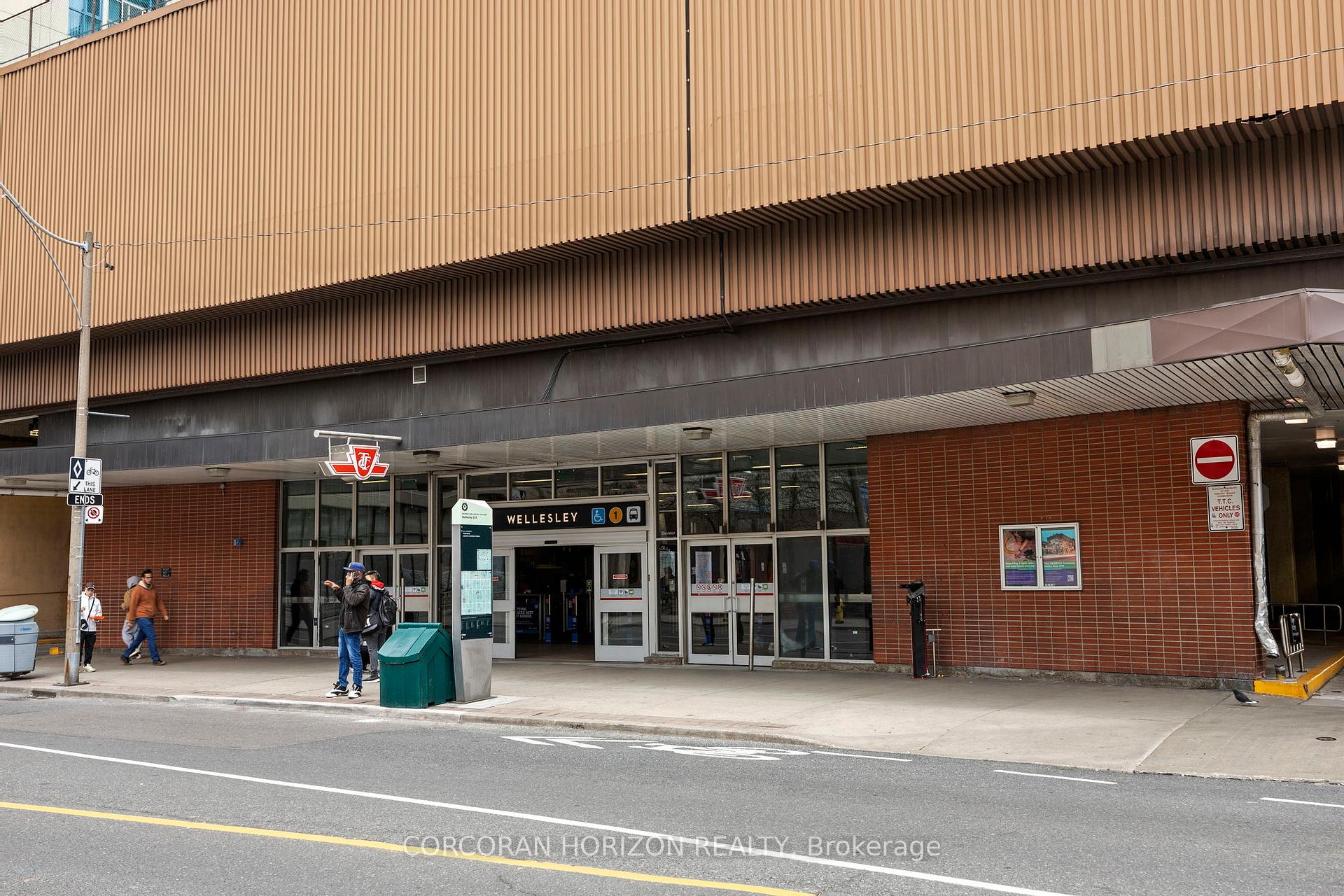 Photo 26 of Unit 507, 22 Wellesley Street E, Toronto, Church-Yonge Corridor — HOMEH