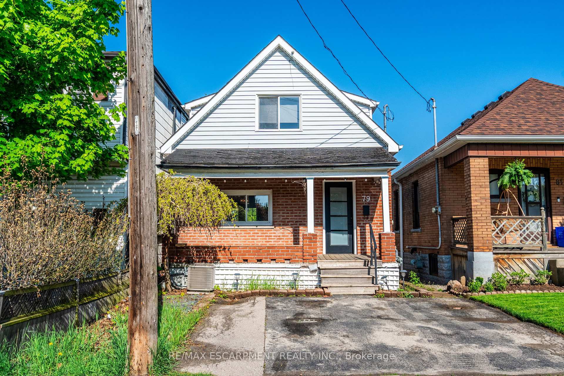 Photo 5 of 79 Graham Avenue N, Hamilton, Crown Point — HOMEH
