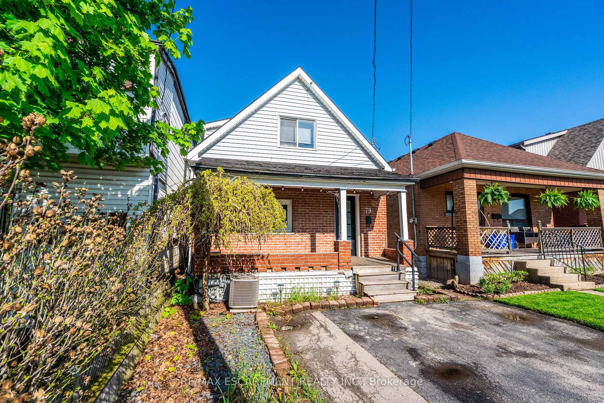 Photo 6 of 79 Graham Avenue N, Hamilton, Crown Point — HOMEH