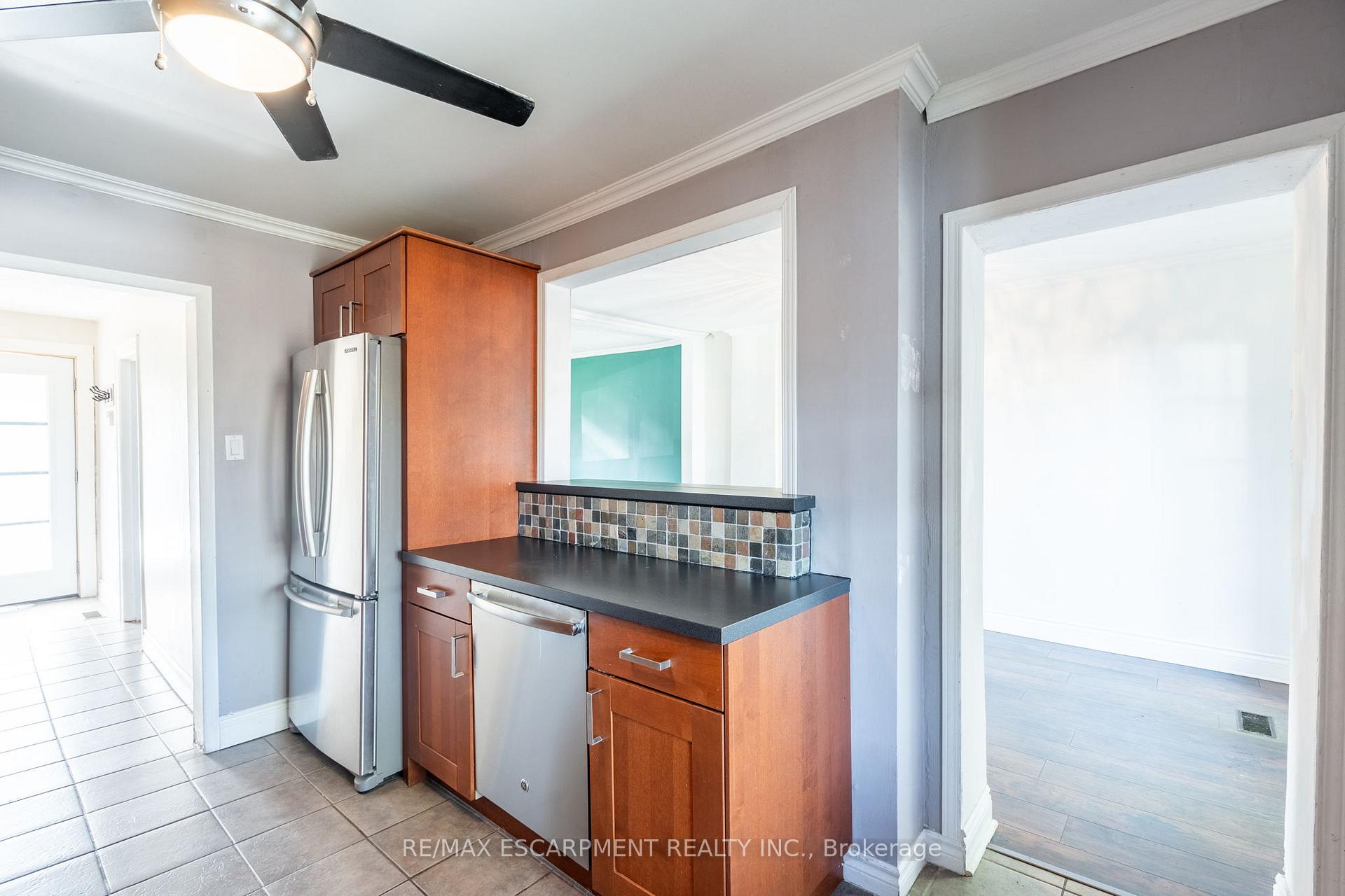 Photo 25 of 79 Graham Avenue N, Hamilton, Crown Point — HOMEH
