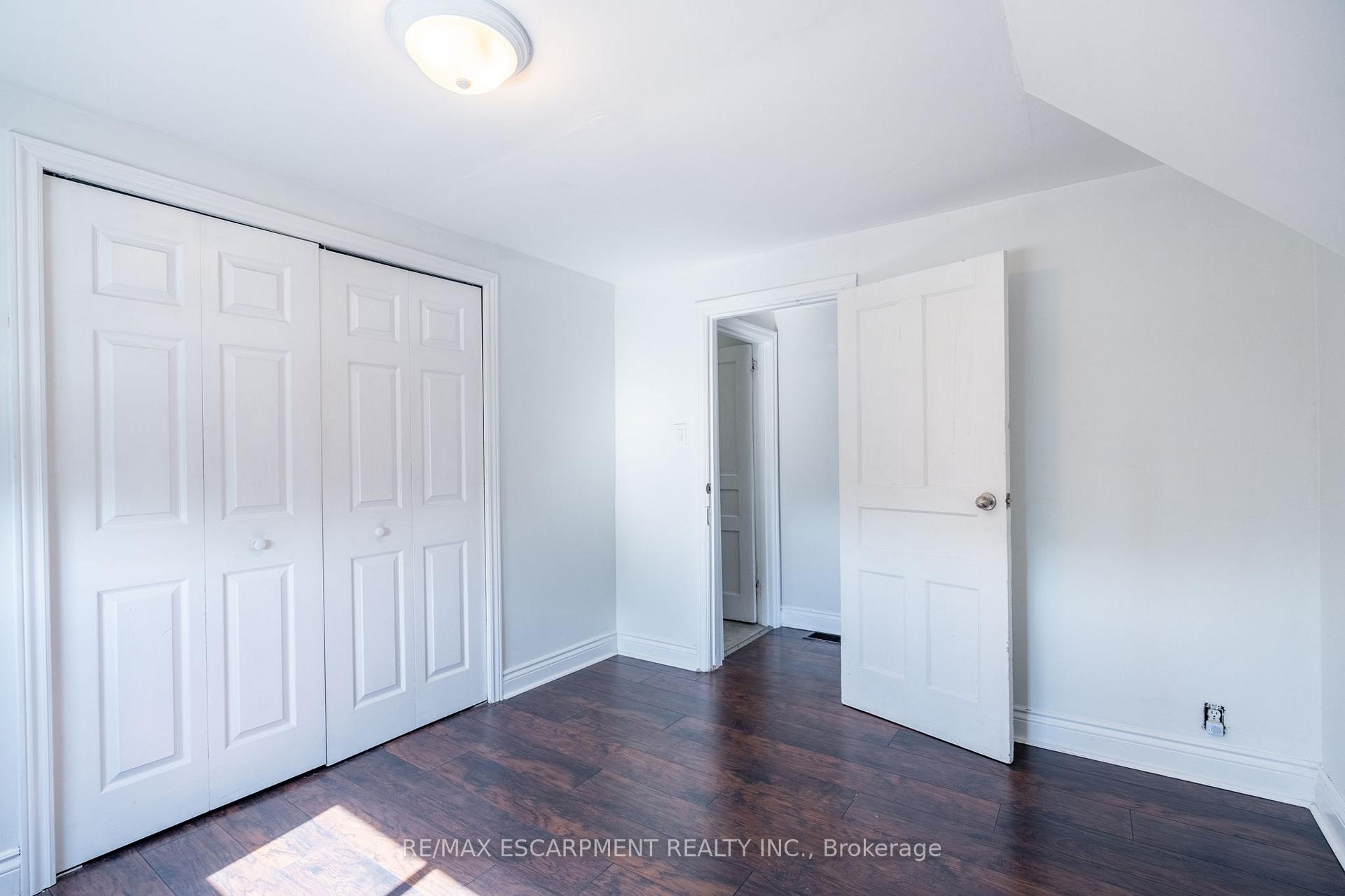 Photo 18 of 79 Graham Avenue N, Hamilton, Crown Point — HOMEH