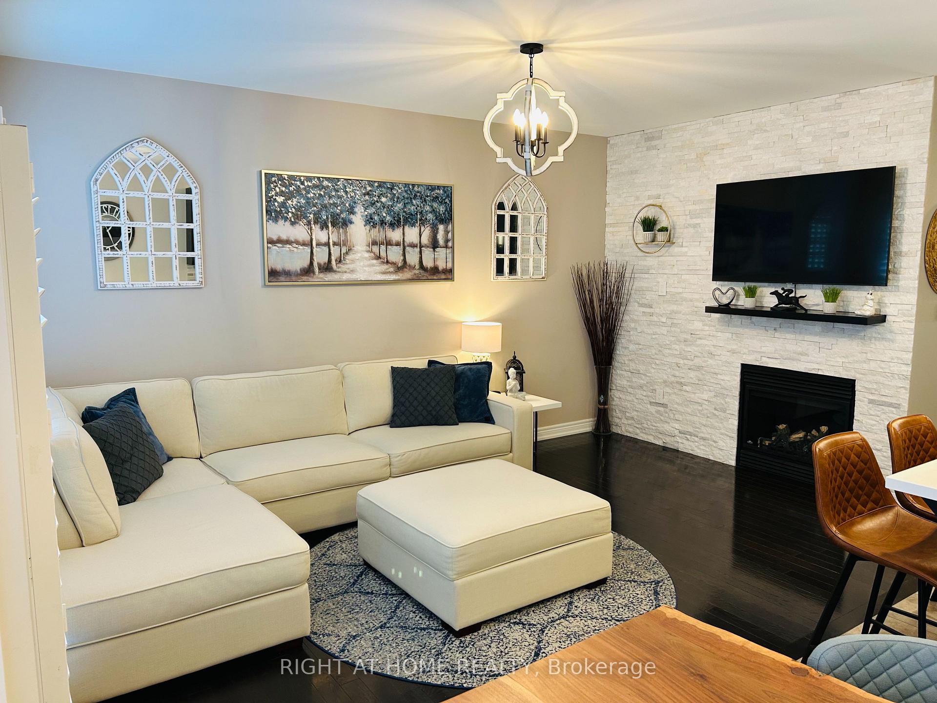 Photo 20 of 130 Pelee Avenue, Vaughan, Kleinburg — HOMEH