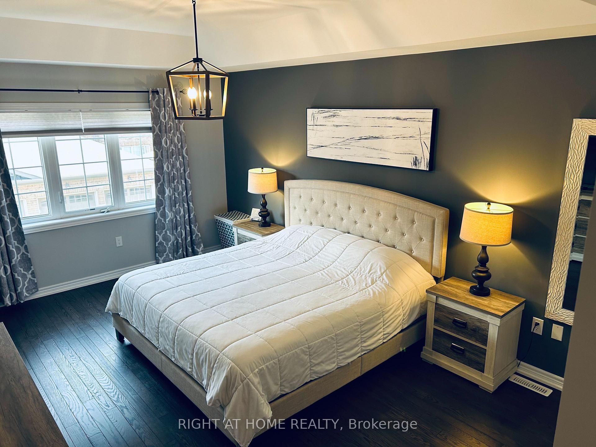 Photo 26 of 130 Pelee Avenue, Vaughan, Kleinburg — HOMEH