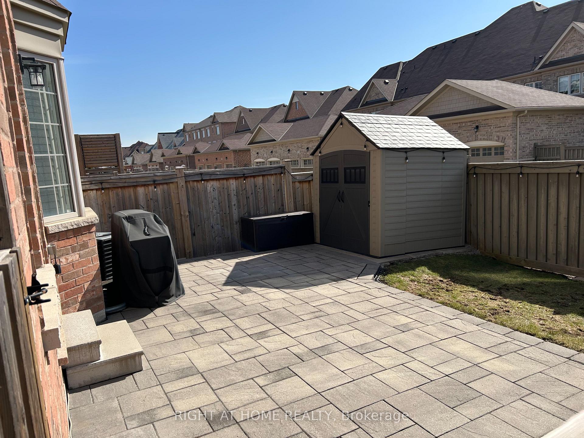 Photo 22 of 130 Pelee Avenue, Vaughan, Kleinburg — HOMEH