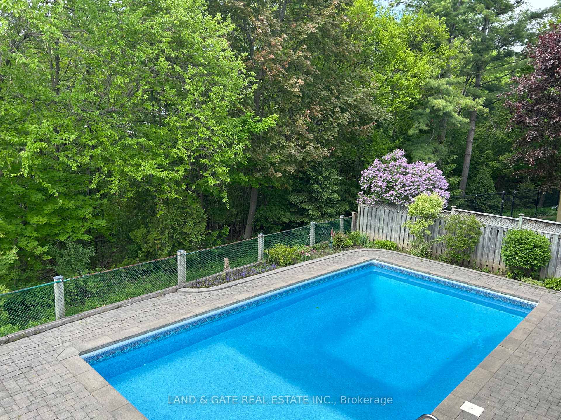 Photo 9 of 1038 Exeter Street, Oshawa, Centennial — HOMEH