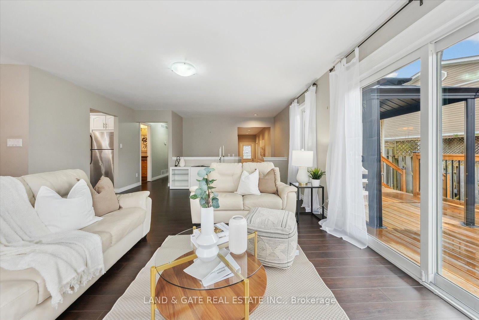 Photo 7 of 1038 Exeter Street, Oshawa, Centennial — HOMEH