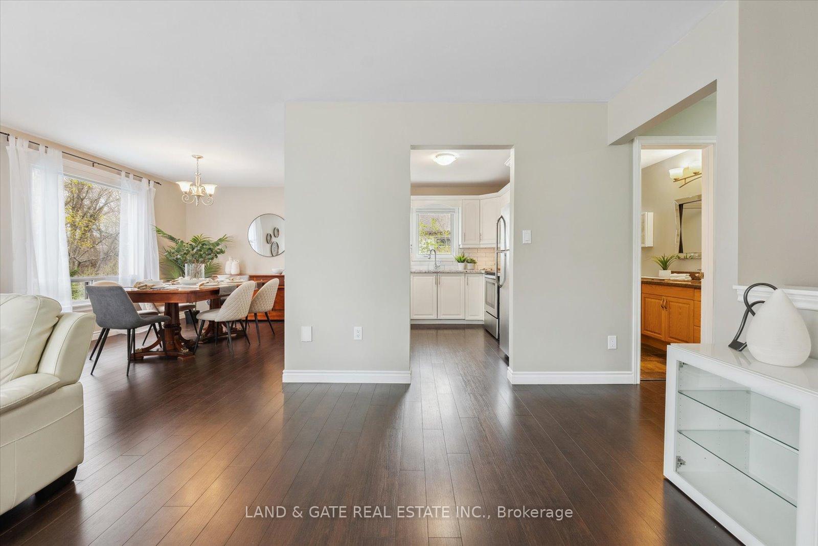 Photo 10 of 1038 Exeter Street, Oshawa, Centennial — HOMEH