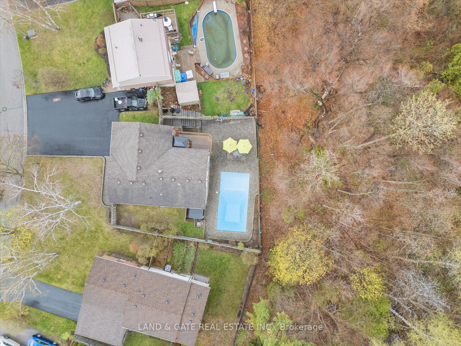 Photo 41 of 1038 Exeter Street, Oshawa, Centennial — HOMEH