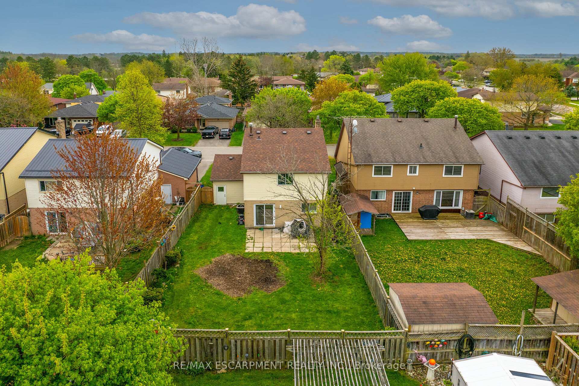 Photo 9 of 43 Ravine Crescent, Haldimand — HOMEH