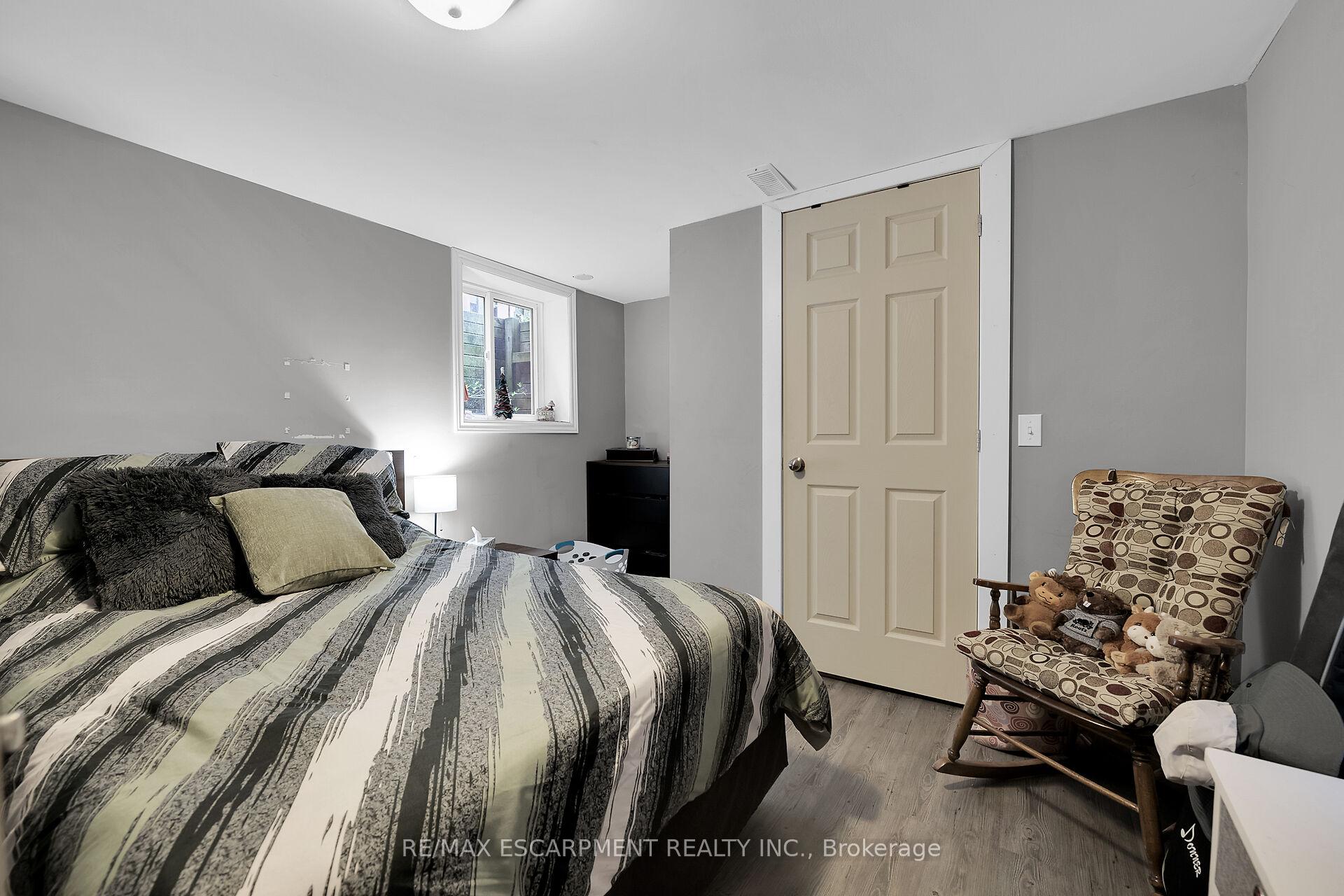 Photo 23 of 43 Ravine Crescent, Haldimand — HOMEH
