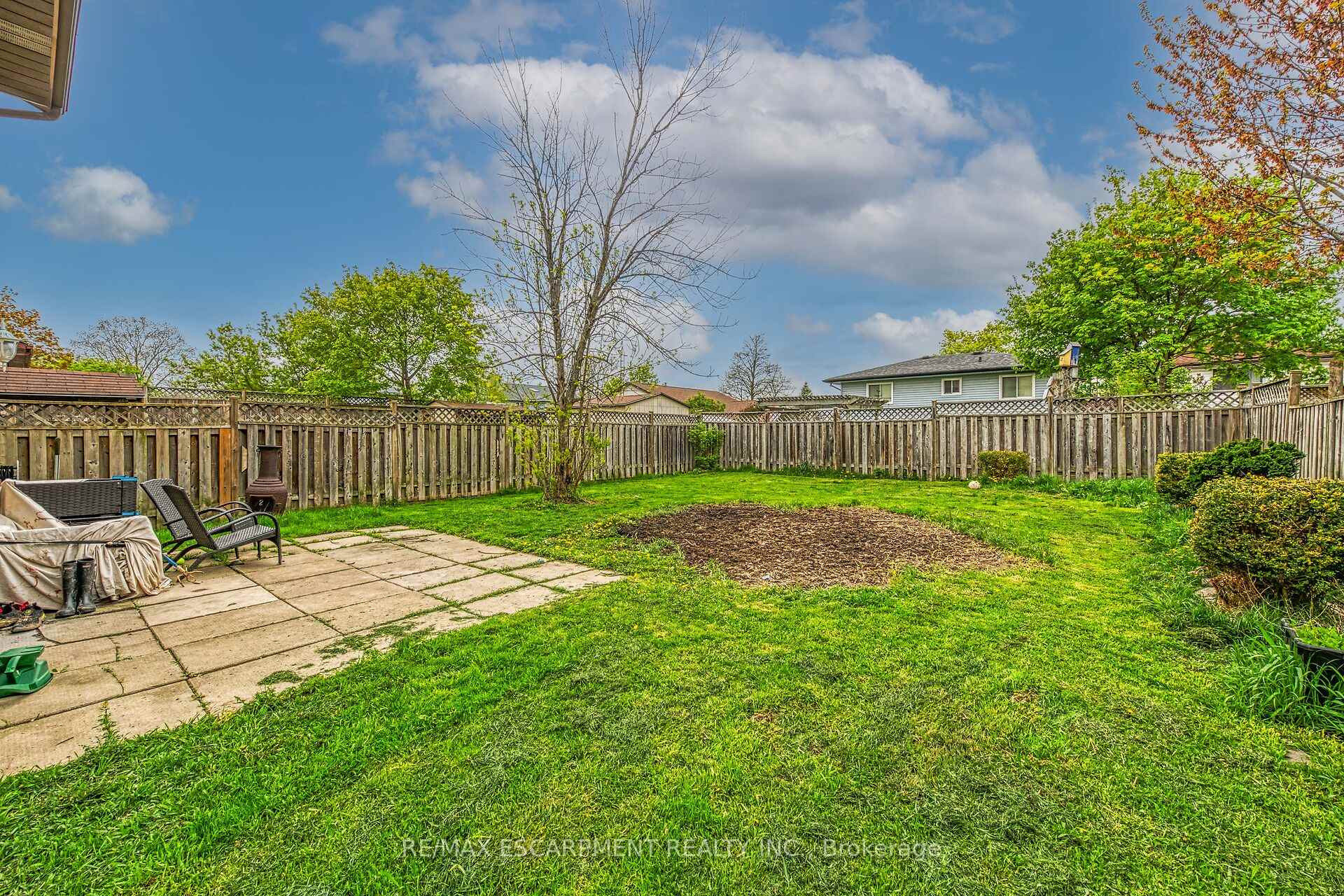Photo 42 of 43 Ravine Crescent, Haldimand — HOMEH